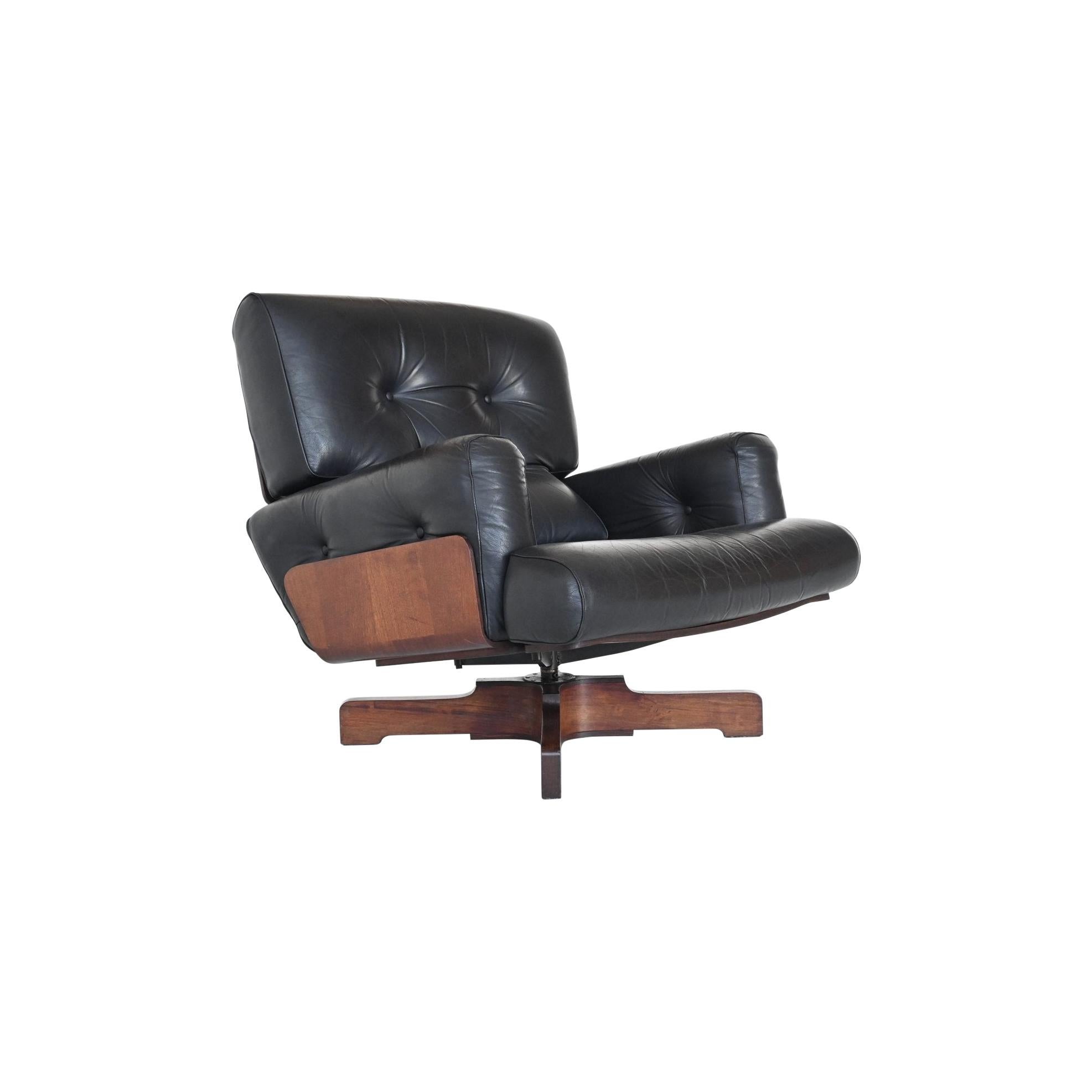Menilio Taro Model 401 Rosewood Lounge Chair Cinova, Italy, 1964