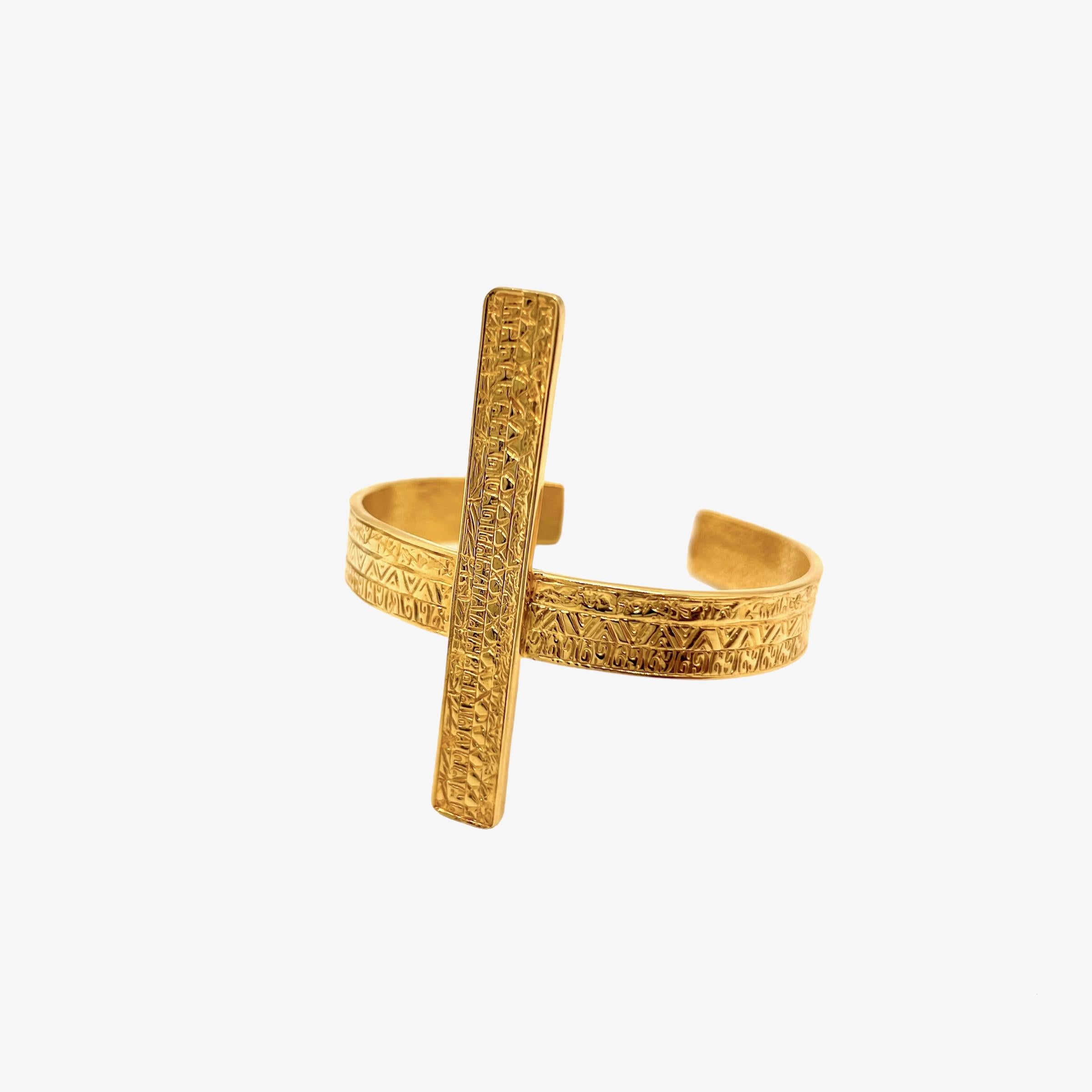Menkaura Bracelet in 14k Yellow Gold: Ancient Symbolic Elegance For Sale 3