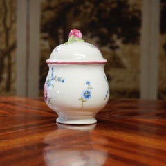 Mennecy Custard Cup and Cover, Flowers, circa 1760