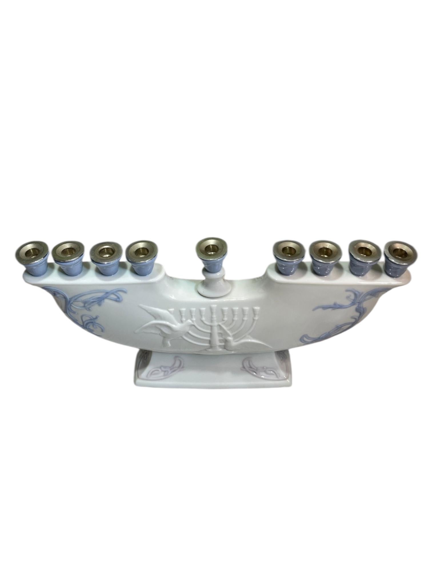 Menorah Lladro Candleholder Bon état - En vente à Pasadena, CA