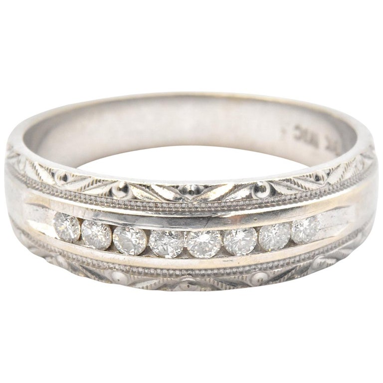 Men&#39;s 10 Karat White Gold and 0.24tw Diamond Wedding Band Ring For Sale at 1stdibs