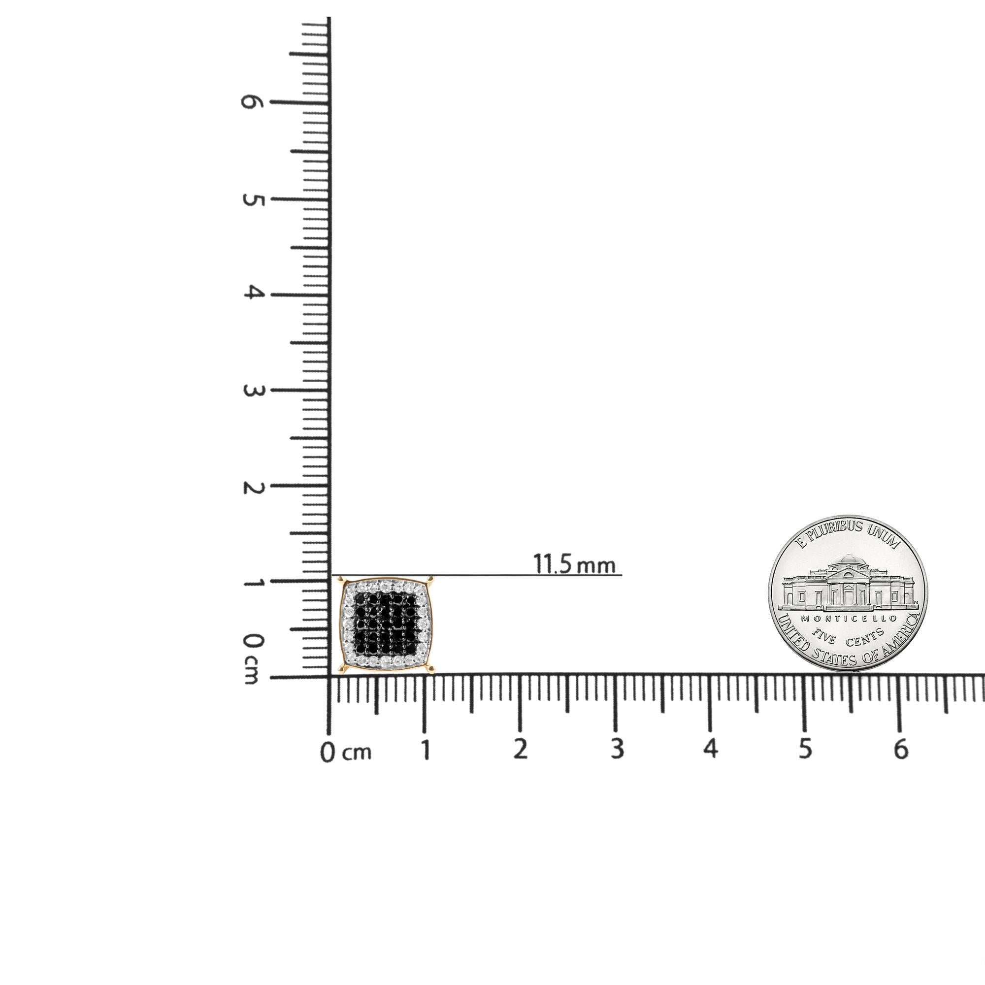 Orecchino da uomo in oro giallo 10K con diamante bianco e nero trattato da 1/2 Cttw In condizioni Nuovo in vendita a New York, NY