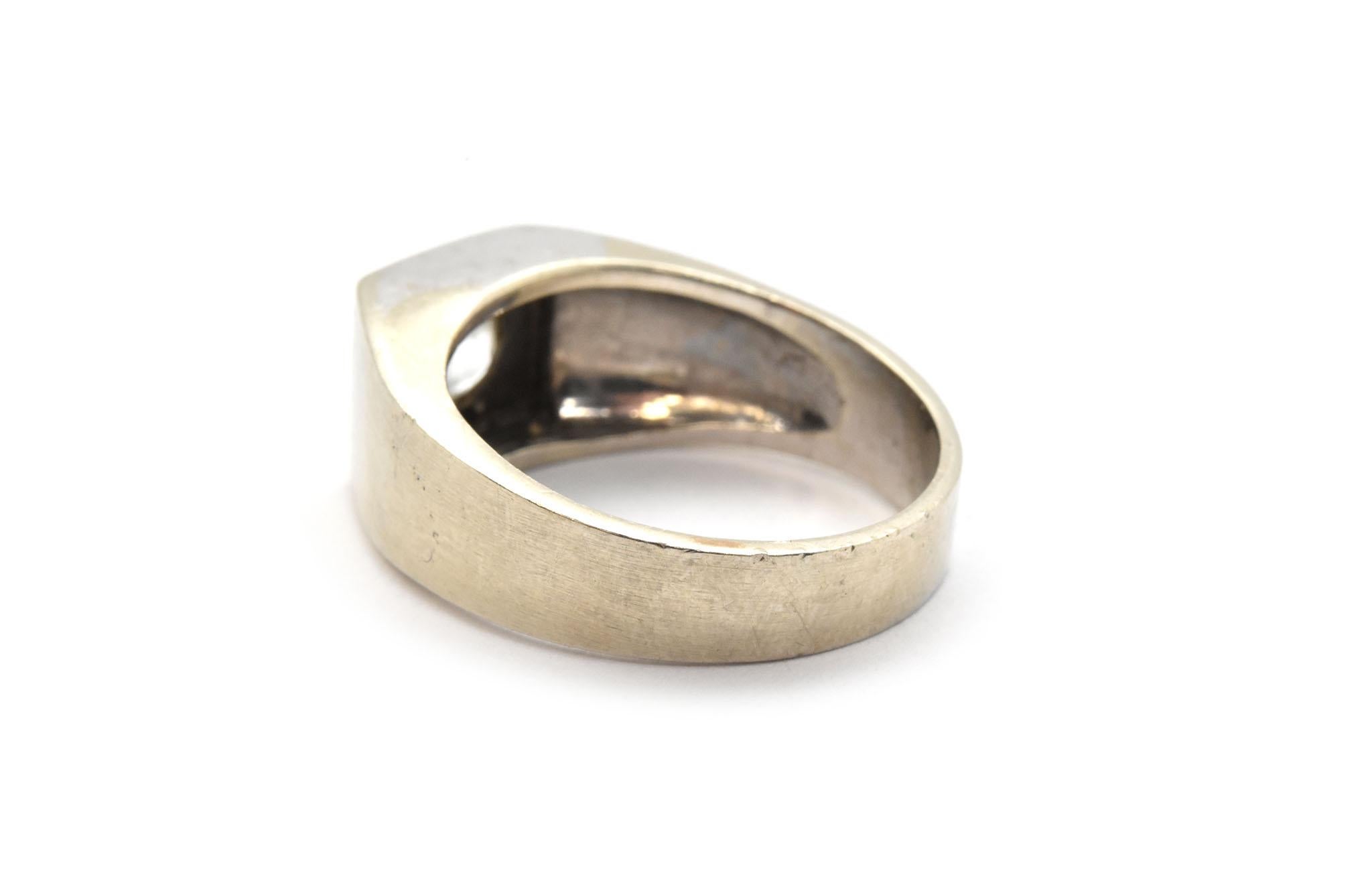 Modernist Men's 14 Karat Yellow Gold 0.28 Carat Diamond Ring