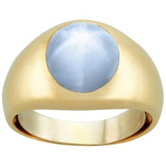 Vintage Men's 14 Karat Yellow Gold Star Sapphire Dome Ring