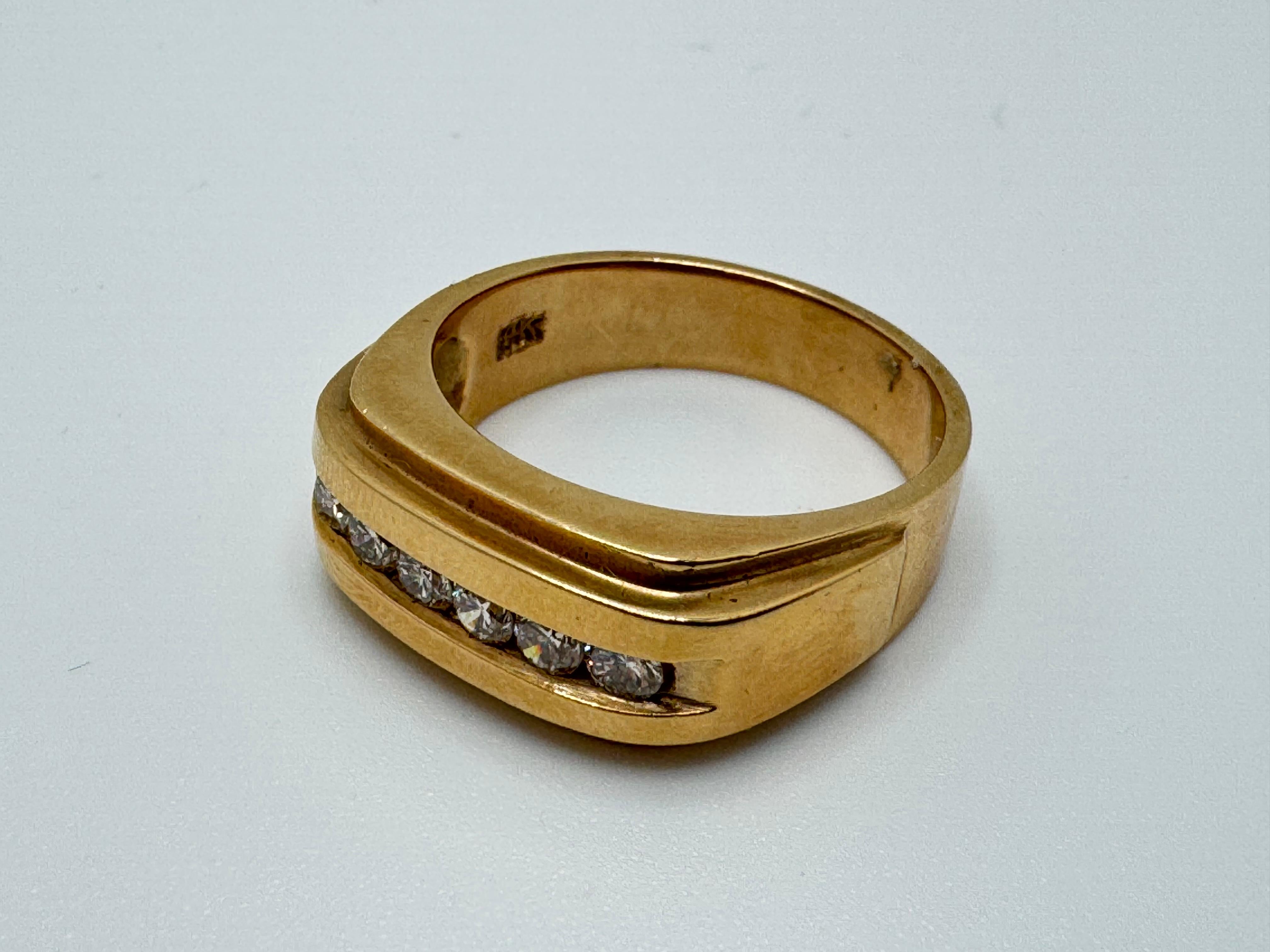 Fascia da uomo con diamante incastonato a canale in oro 14K in vendita 1