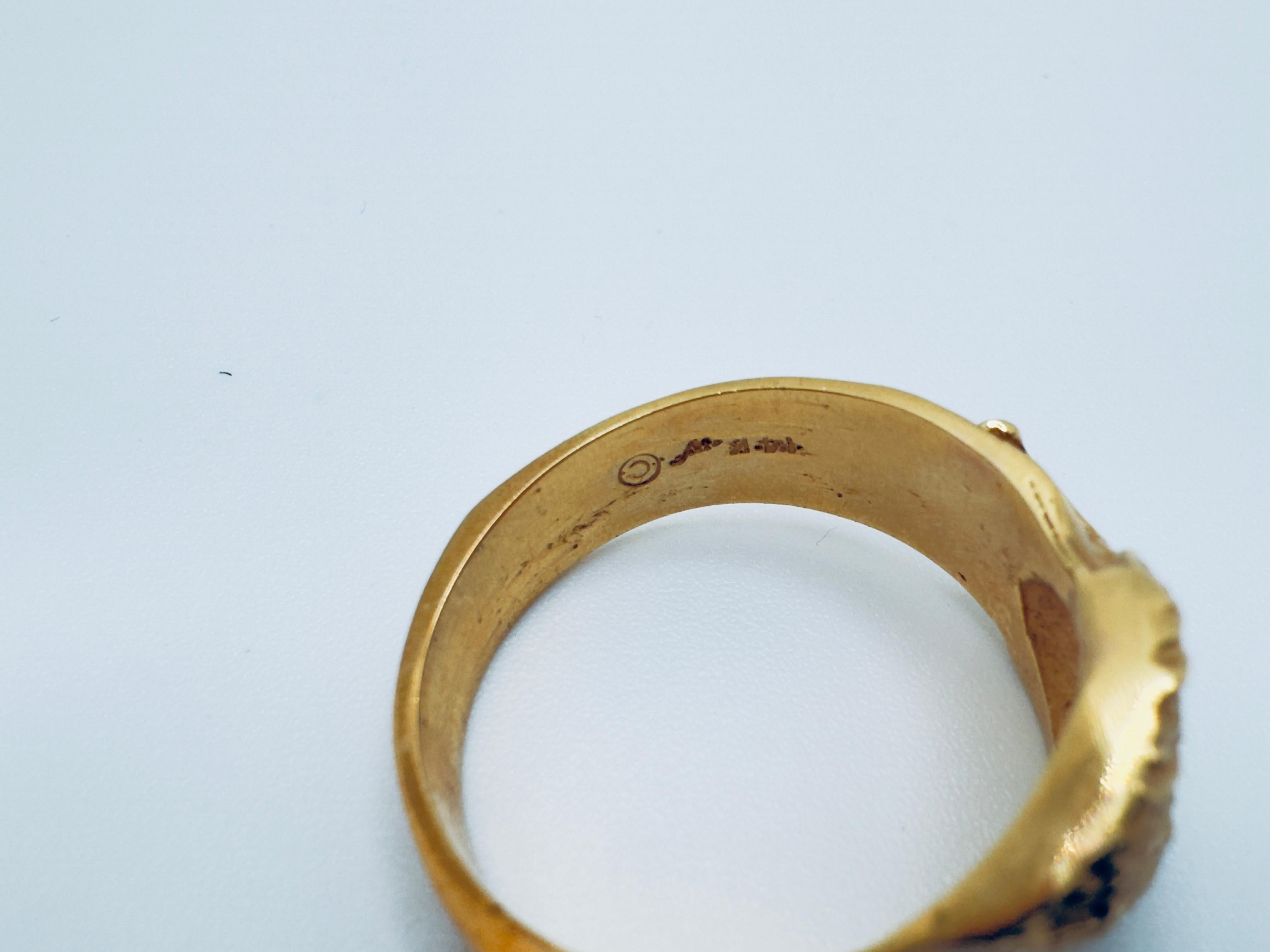 Men's 14K Gold Eagle Head Ring In Good Condition For Sale In Palm Desert, CA