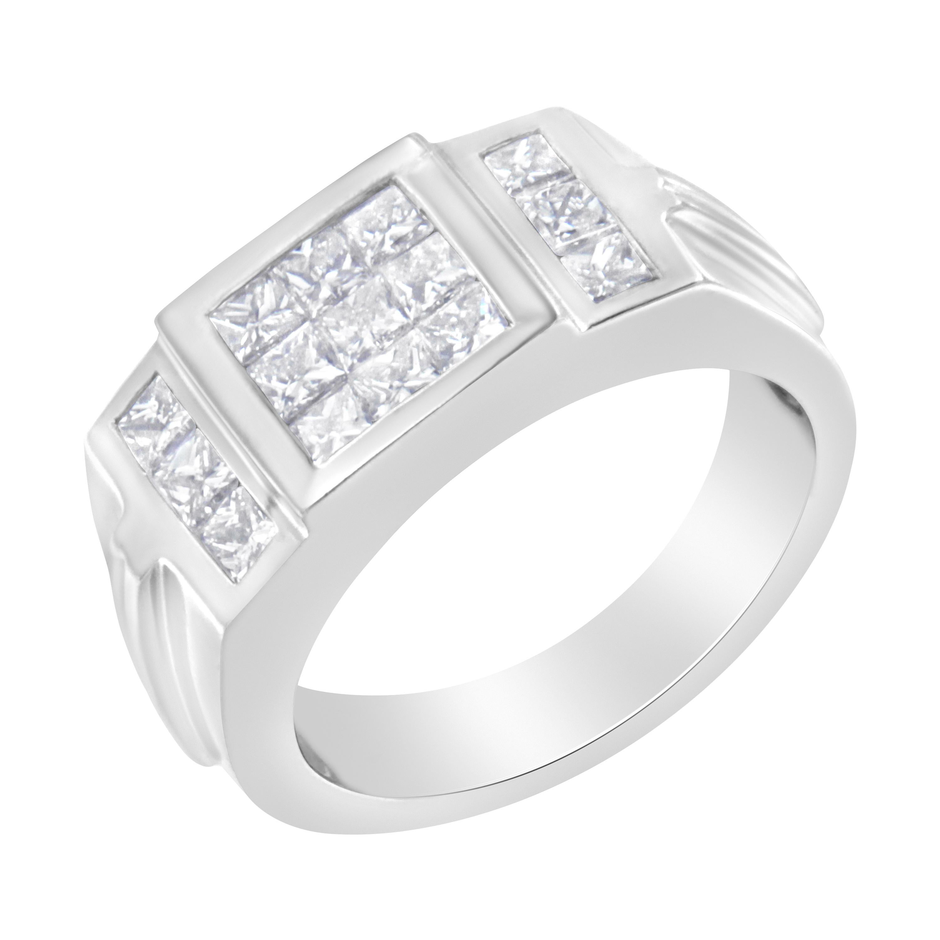 Contemporary Men's 14K White Gold 2.0 Carat Diamond Cluster Ring For Sale