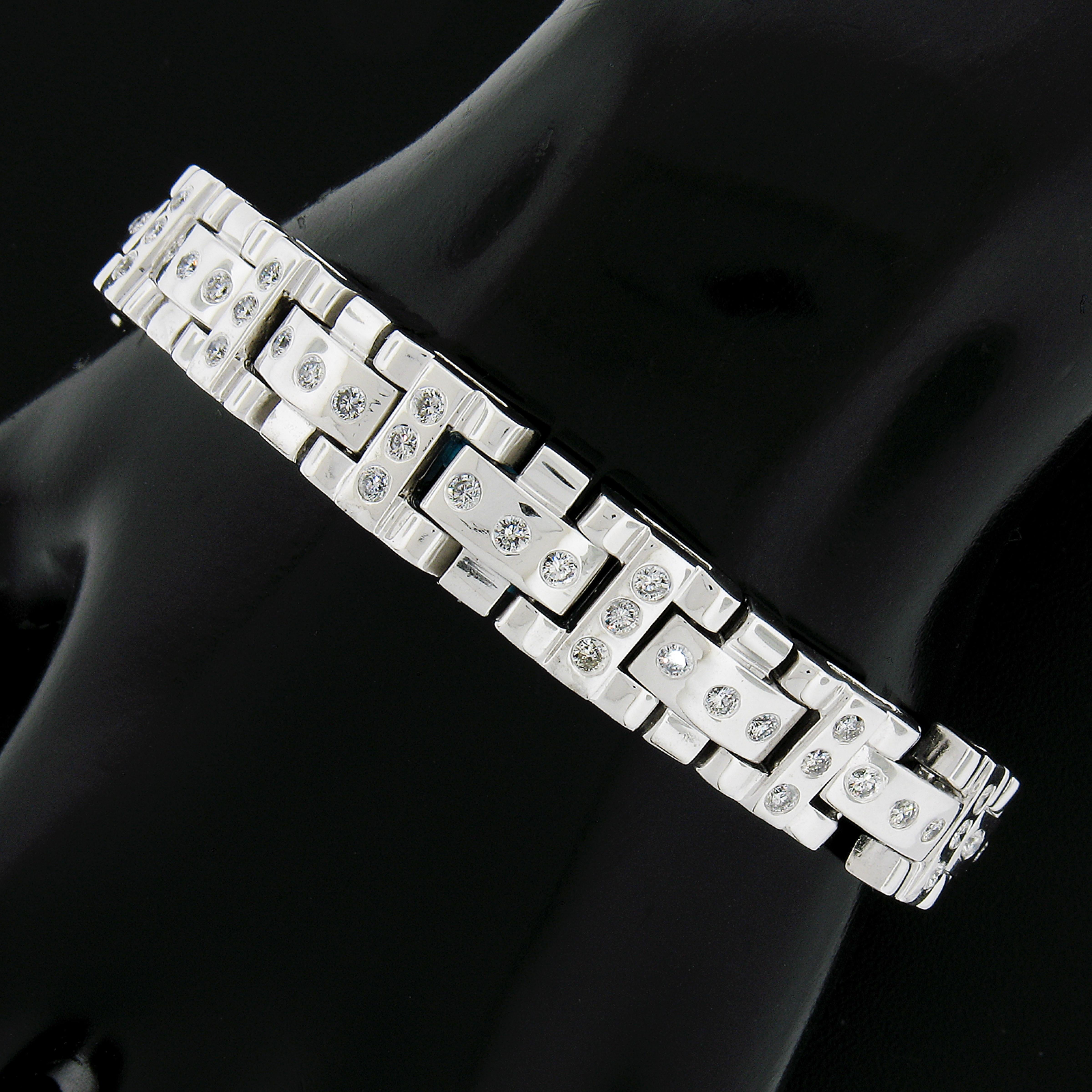 Round Cut Men's 14k White Gold 2.40ctw Round Brilliant Diamond 11.1mm Wide Link Bracelet For Sale