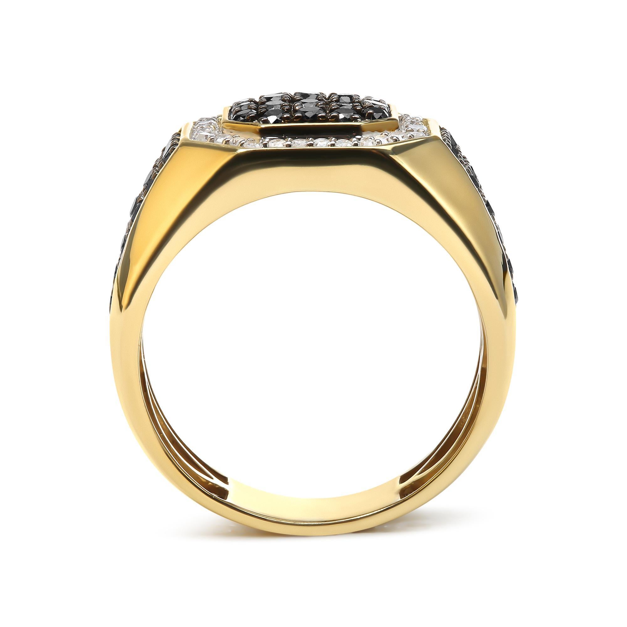 Taille ronde Bague pour homme en or jaune 14K sur argent avec 1 1/4 Cttw Diamond Signet Style Ring en vente