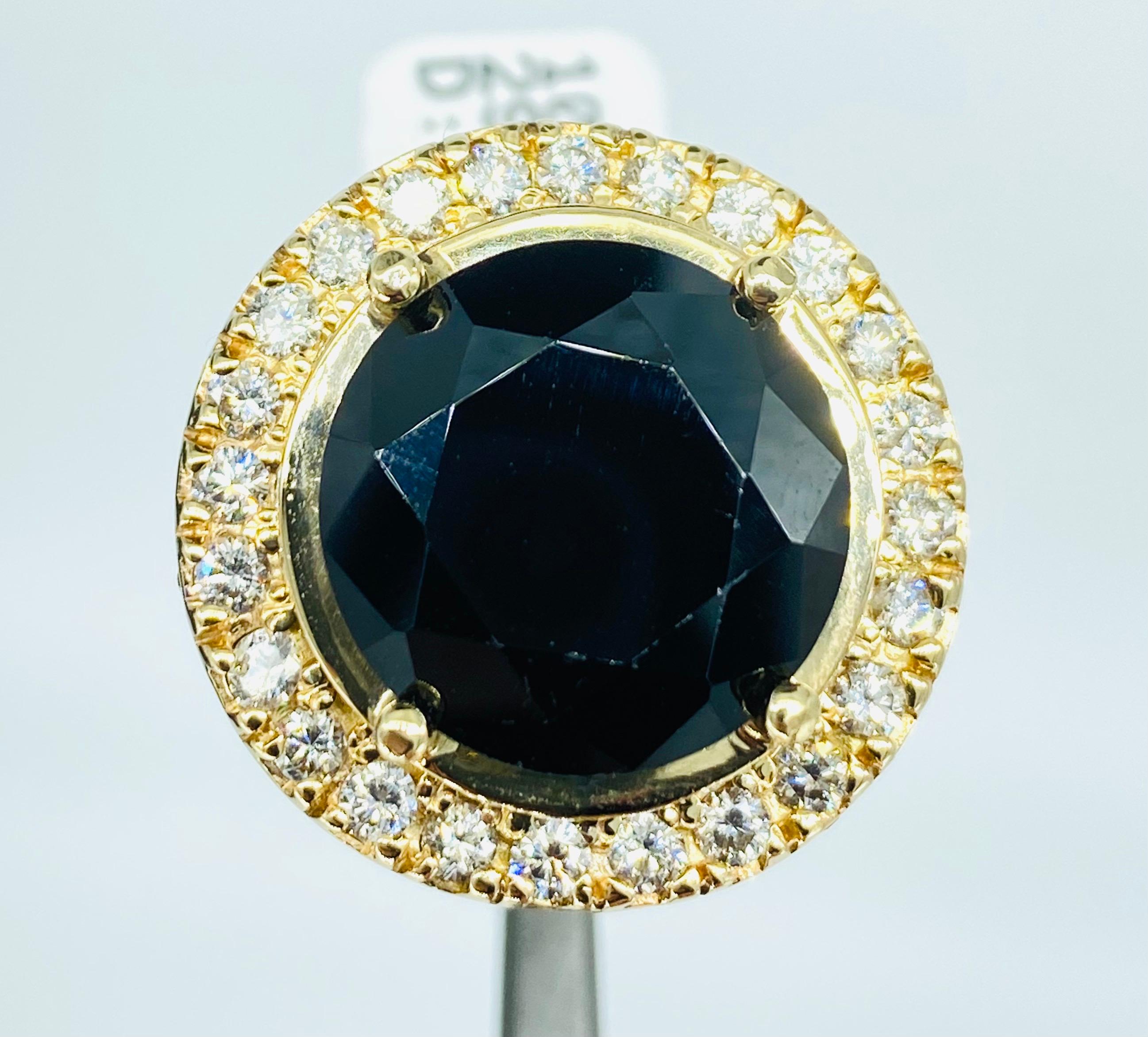 Bague homme 16.25mm Onyx noir 4.00 carats Diamants BIGLI. 
La bague mesure 25,8 mm et est de taille 12,5.
La bague est très grande et comporte environ 4,00 carats de diamants. 