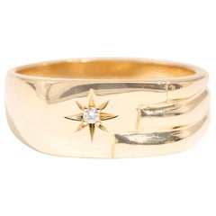 Mens 18 Carat Yellow Gold Mens Vintage Signet Ring with Round Brilliant Diamond