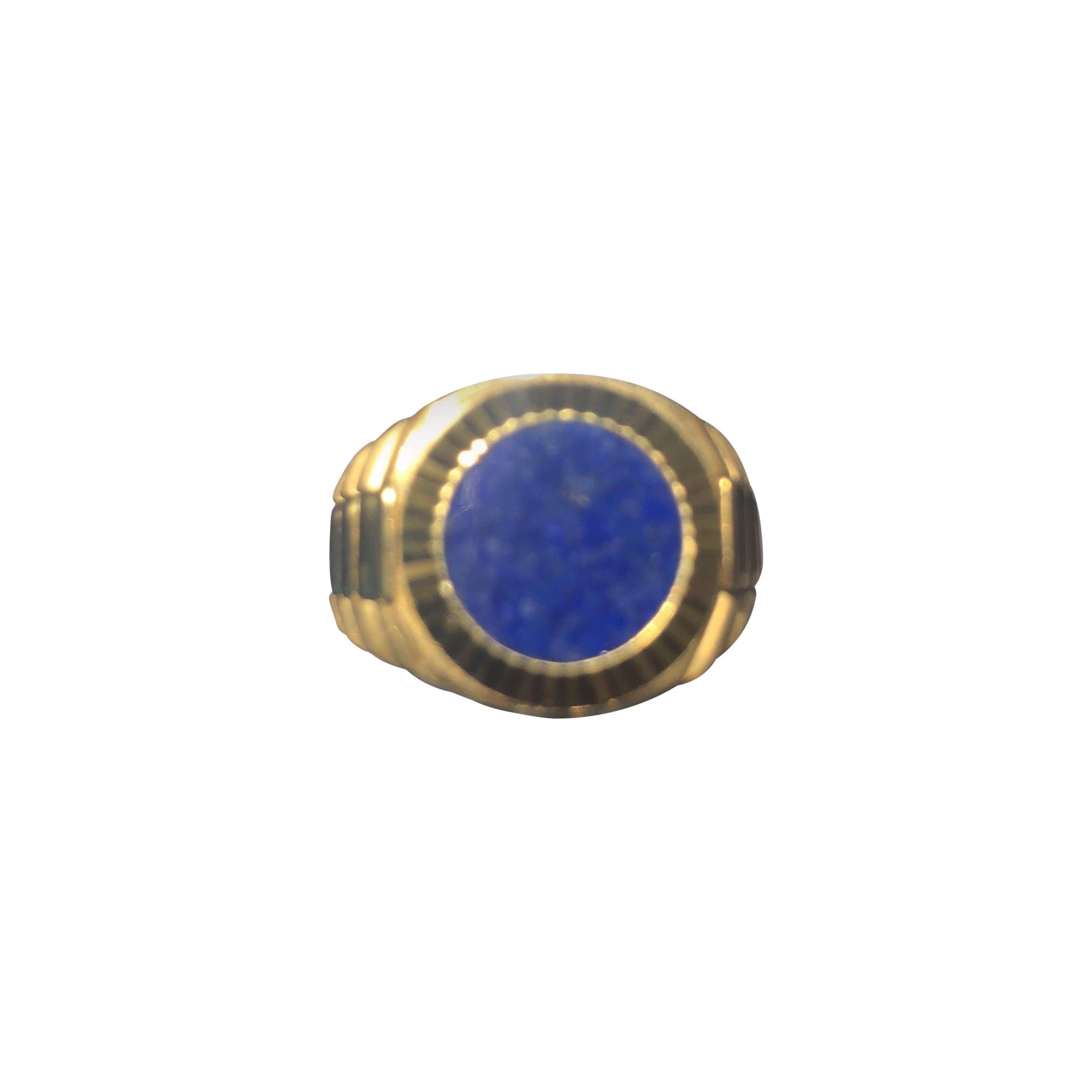 Men’s 18 Karat Yellow Gold and Blue Lapis Ring For Sale