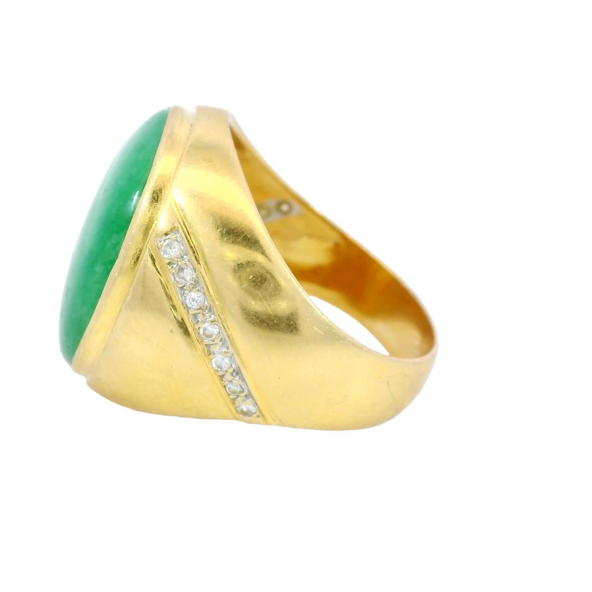 Modern Mens Jade Diamond Signet Ring ~10.5ctw 18K Yellow Gold Size 9 For Sale