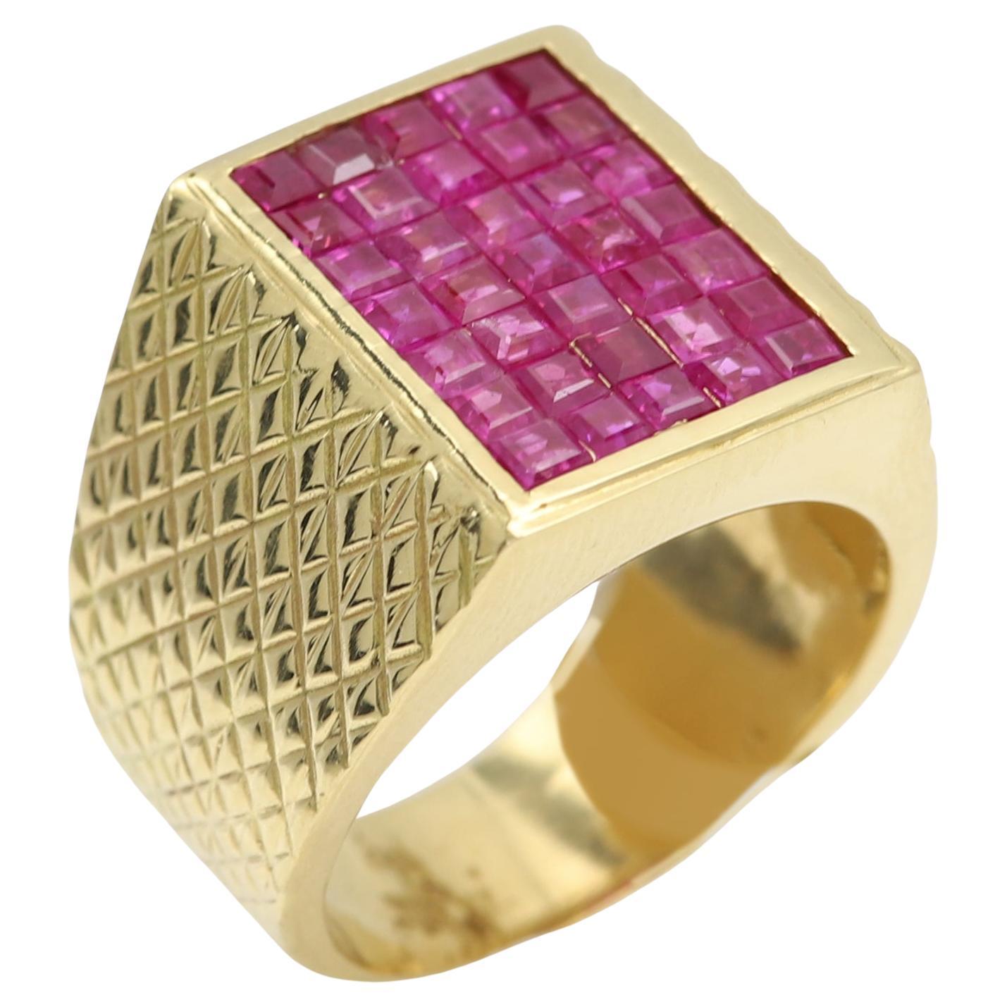 Vintage Men's Invisible Sapphire Ring
Unique Quality !
New, never used.
Natural Square Pink Sapphire color tone close to Red.
Sapphire total 3.50 carat AAA Quality
design area size 17 x 14 mm
18K Yellow Gold weight- 19 Grams
Finger Ring size 8.5 (