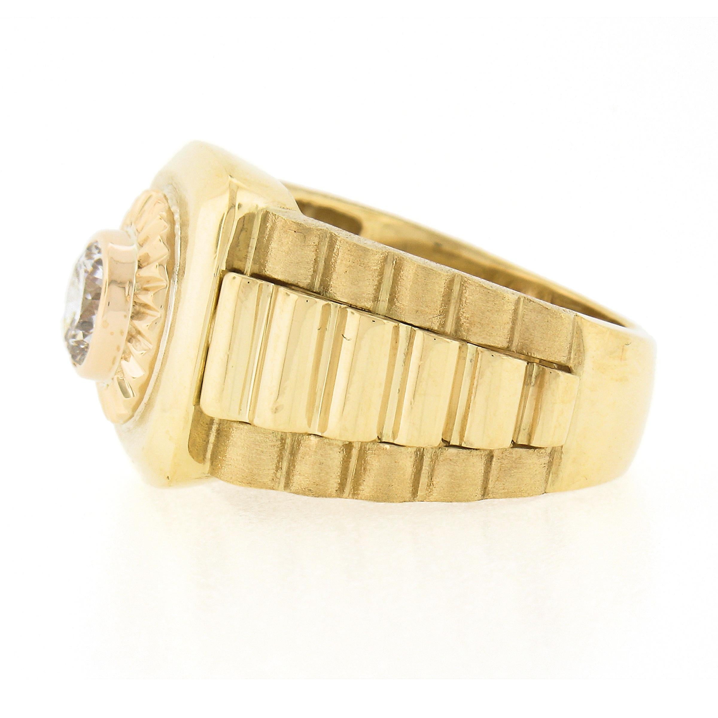 Men's 18K Yellow Gold 0.94ctw Round Diamond Dual Finish Ribbed Wide Band Ring For Sale 1