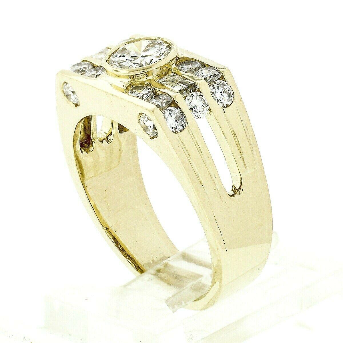 Men's 18k Yellow Gold 1.60ctw Round Brilliant & Baguette Cut Diamond Band Ring 4