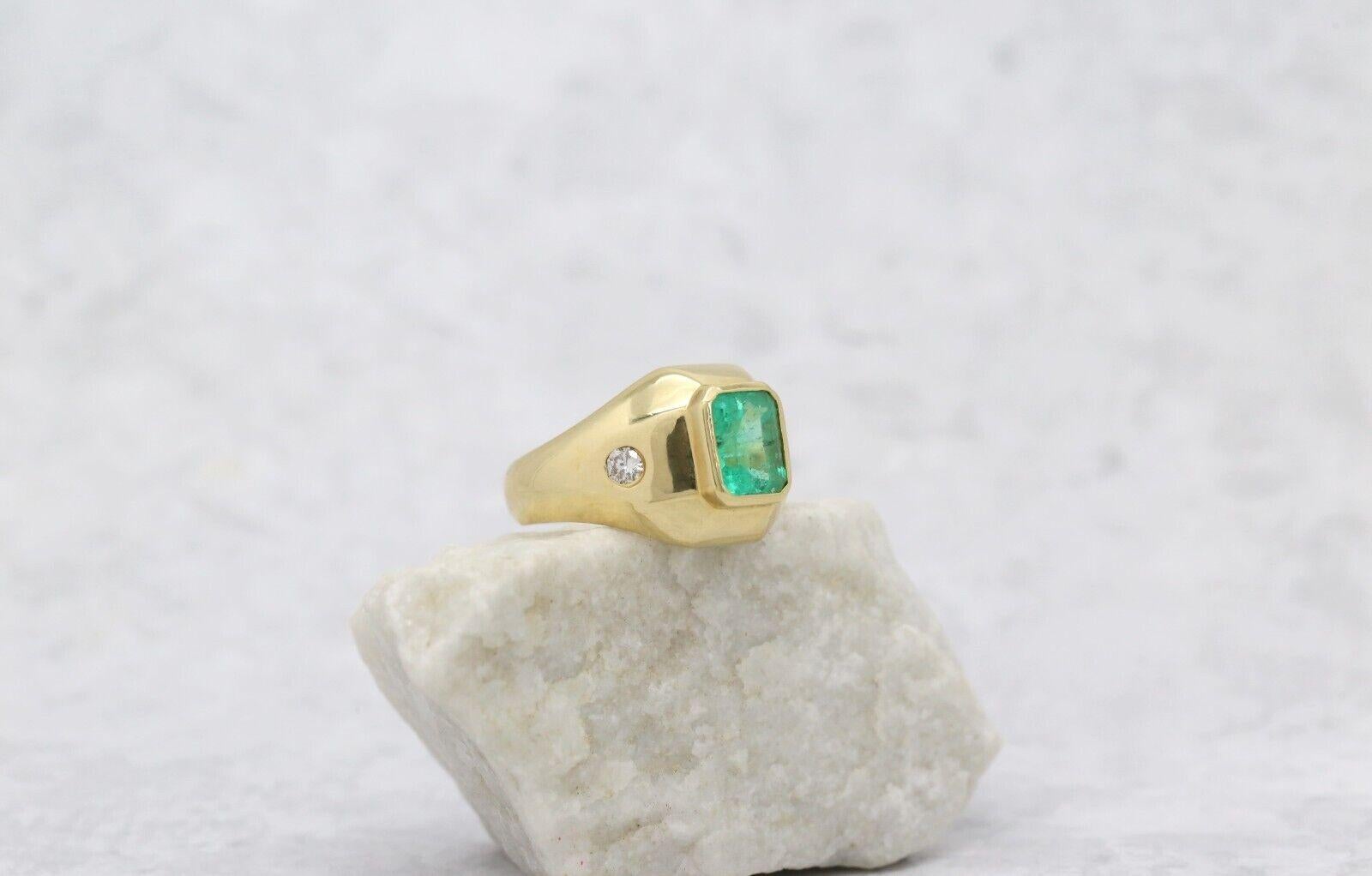 Taille mixte Bague pour homme en or jaune 18 carats, émeraude et diamant, taille 10 - 9.7g en vente