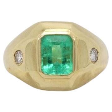 Men's 18k Yellow Gold Emerald & Diamond Ring, Size 10 - 9.7g