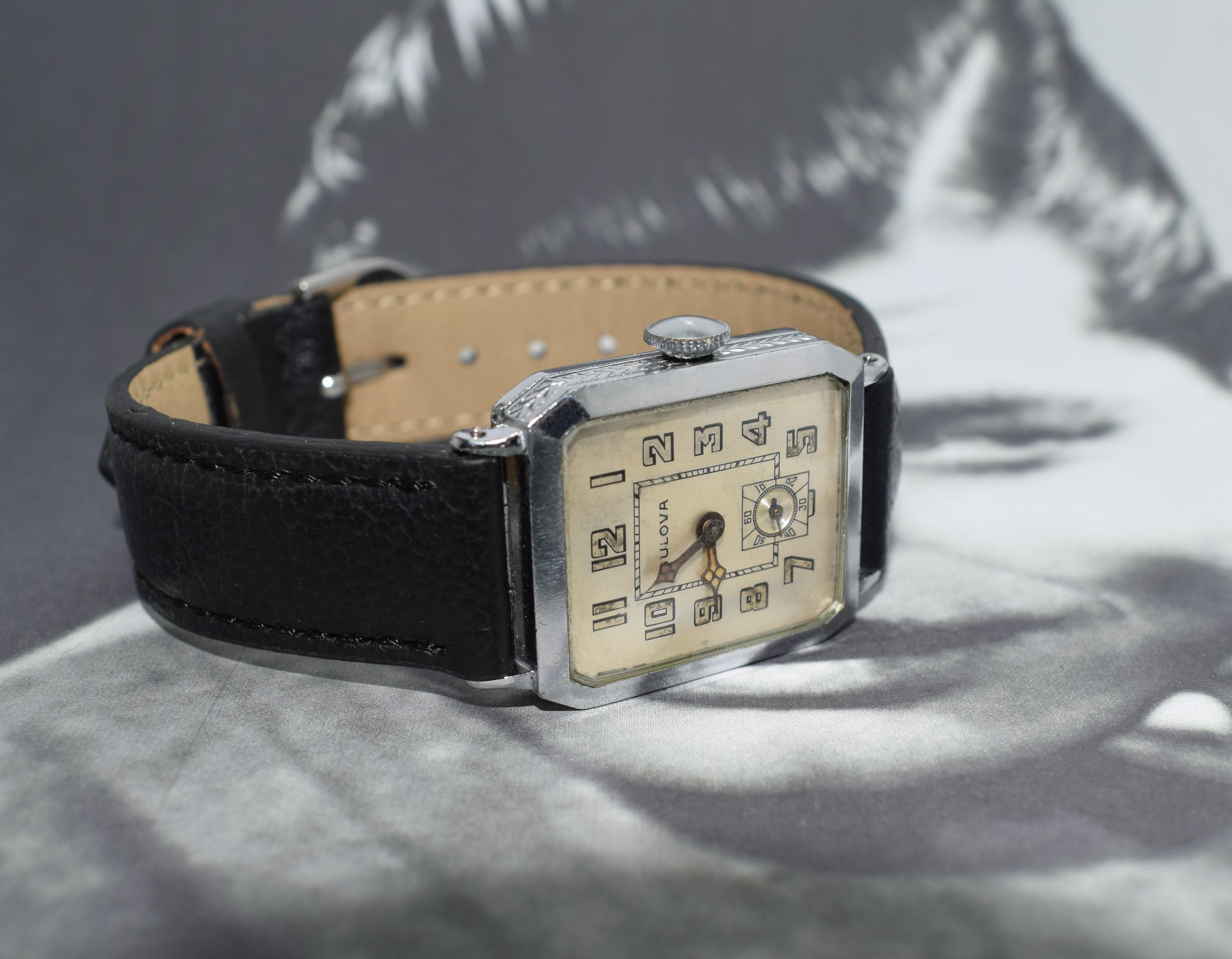 For your consideration is this stylish men’s Bulova ‘Breton’ model wristwatch dating from 1928-1930. This watch has been fully and professionally serviced. The excellent Bulova signed case is finished in 14-karat gold fill as confirmed on the inside