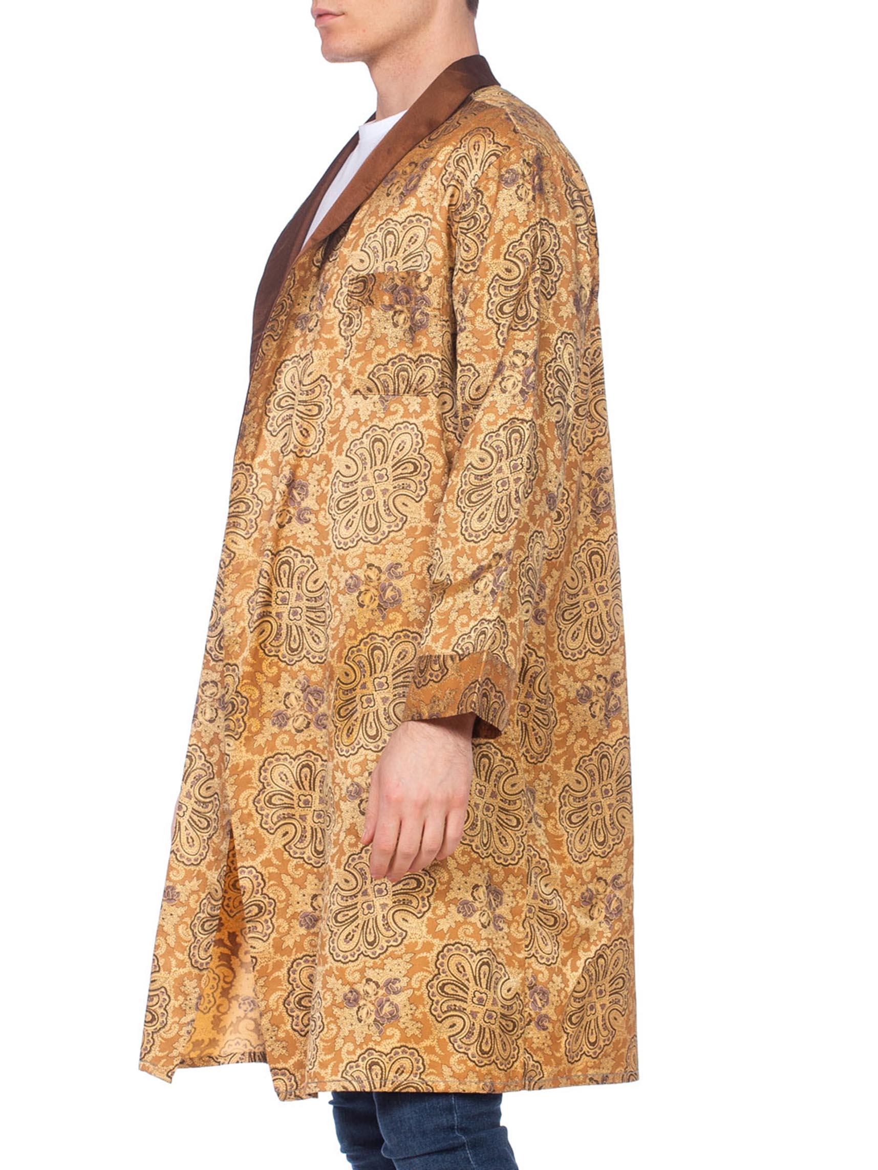 Mens 1960's Satin Flanel Gold Paisley Robe with Belt In Excellent Condition In New York, NY