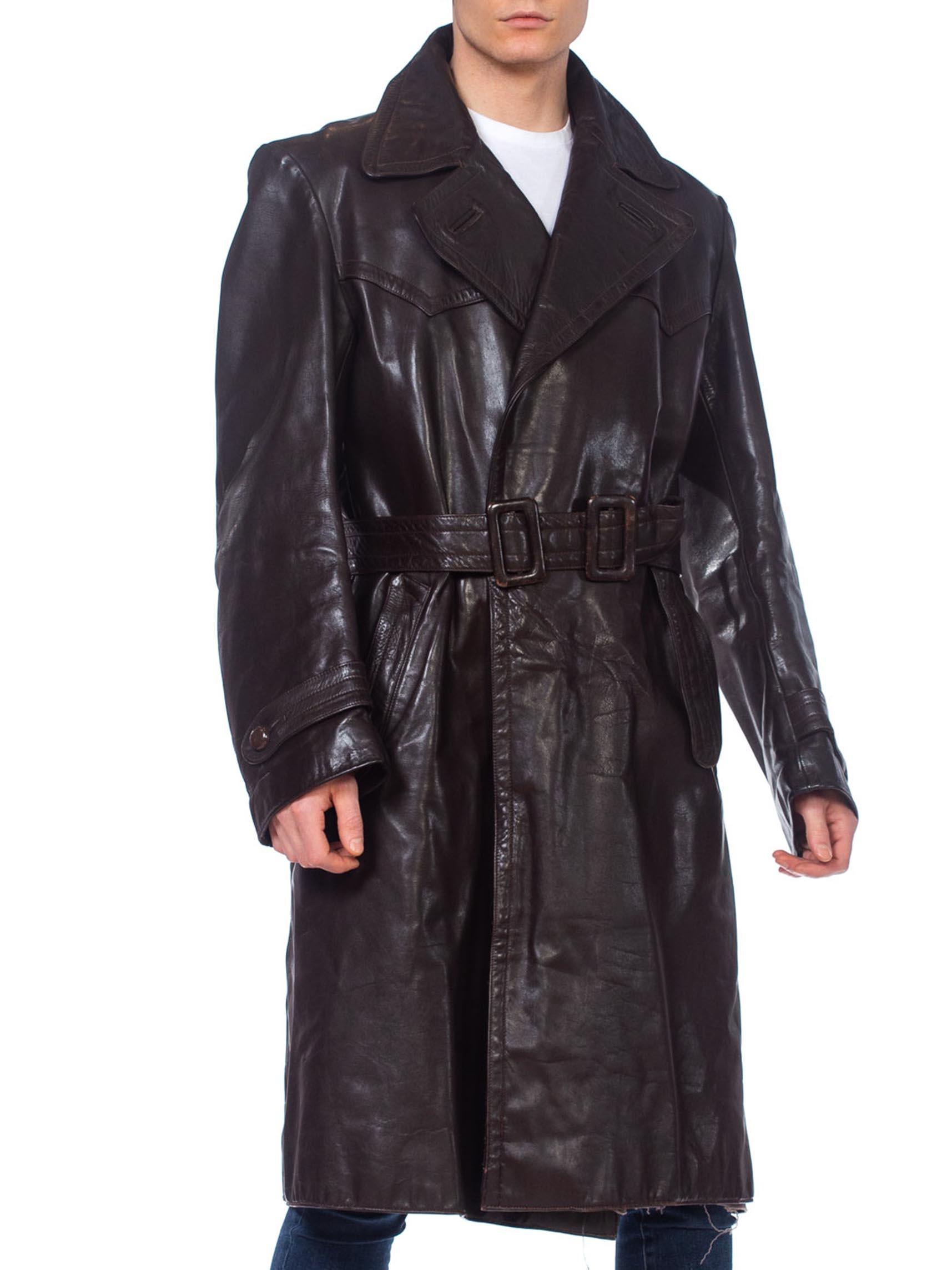 Mens 1970's German Military Brown Leather Trench Coat In Excellent Condition In New York, NY