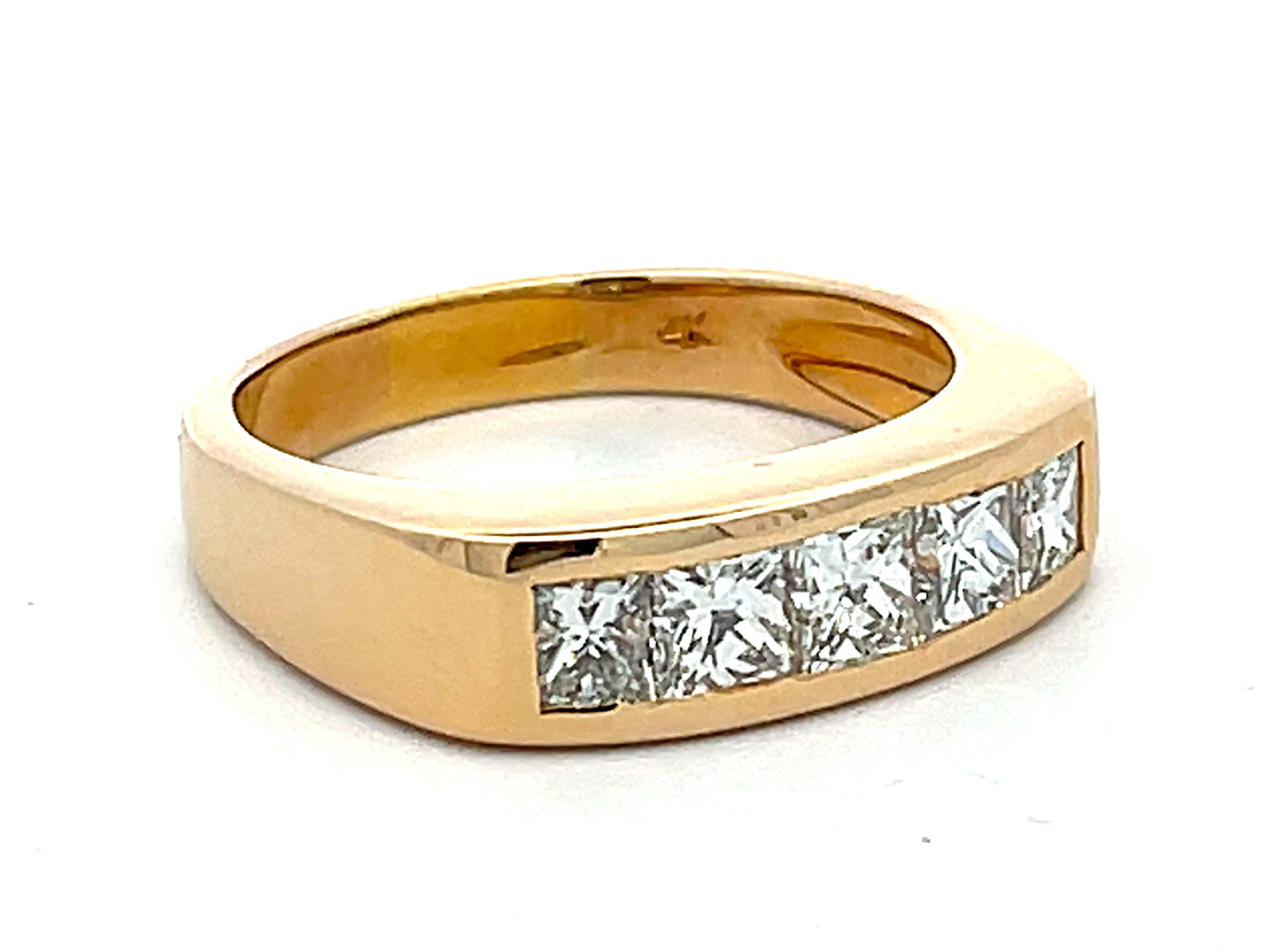 Herren 2 Karat 5 Princess Cut Diamond Band Ring in 14k Gelbgold (Carréschliff) im Angebot