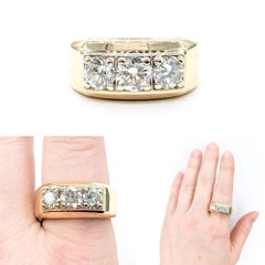Men's 2.30ctw Diamond 3 Stone Setting Ring In Yellow Gold