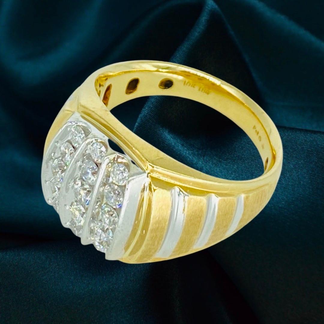 Men's Men’s 3.00 Carat Round Diamonds Two-Tone Tiger Stripe Design Ring For Sale
