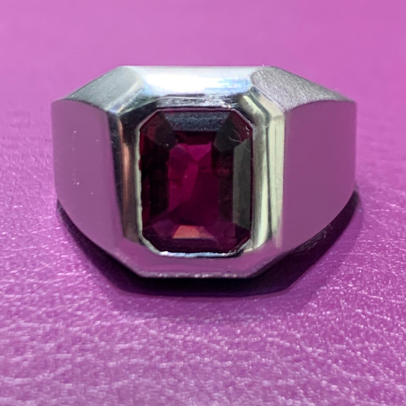Men's AGL Certified Ruby Ring In New Condition For Sale In New York, NY