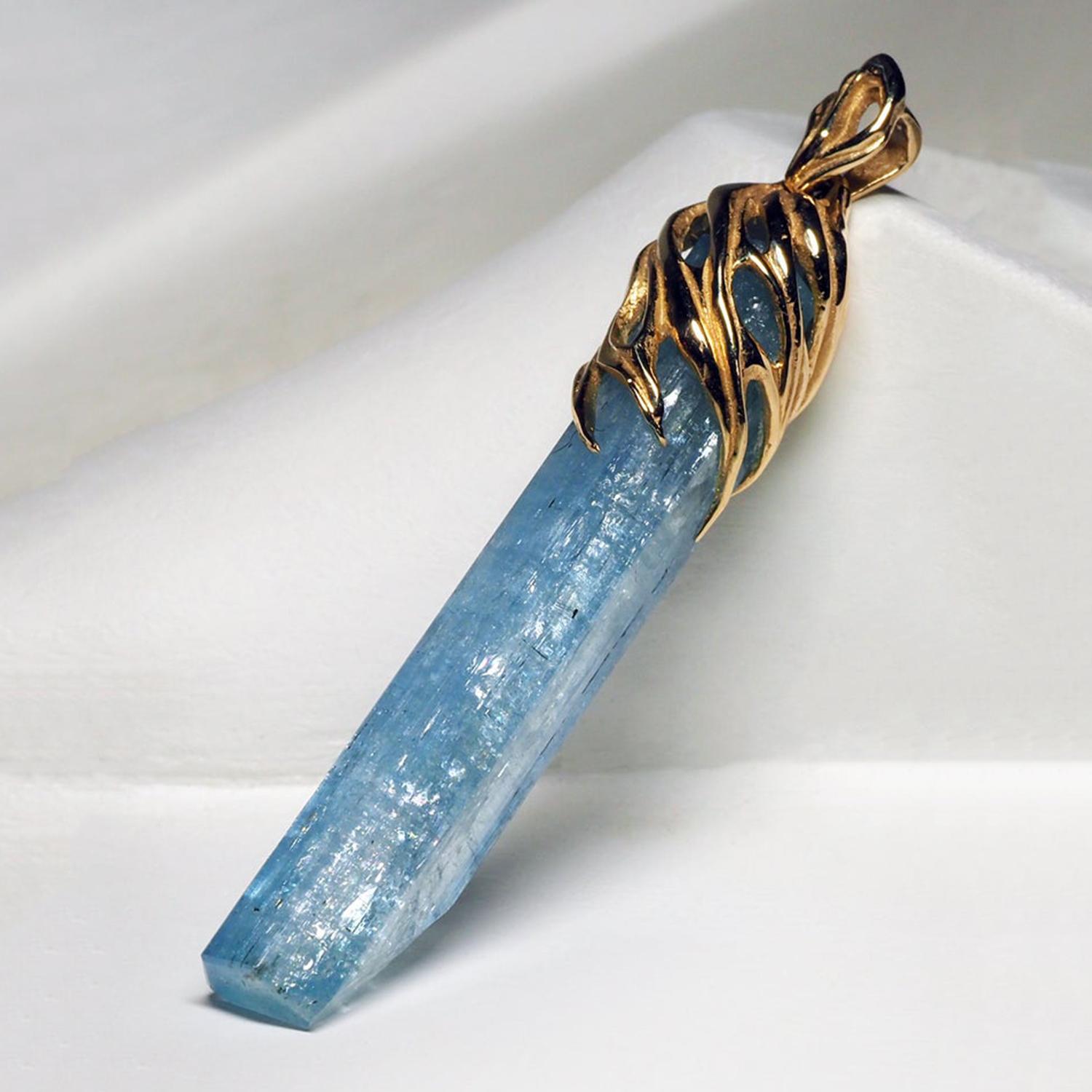 Art Nouveau Aquamarine Gold Pendant Natural Blue Beryl Aquamarine Crystal For Sale