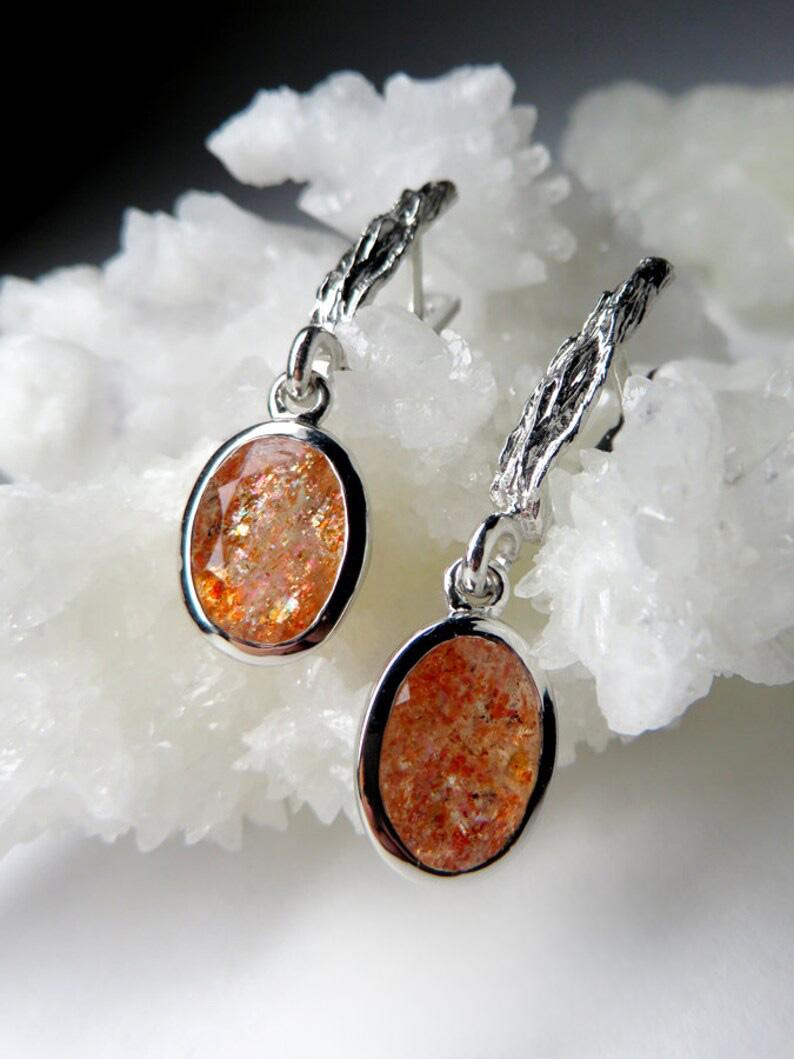 Trapezio Anello da uomo in argento con pietra solare avventurina, fiore arancione, stile vintage autentico in vendita