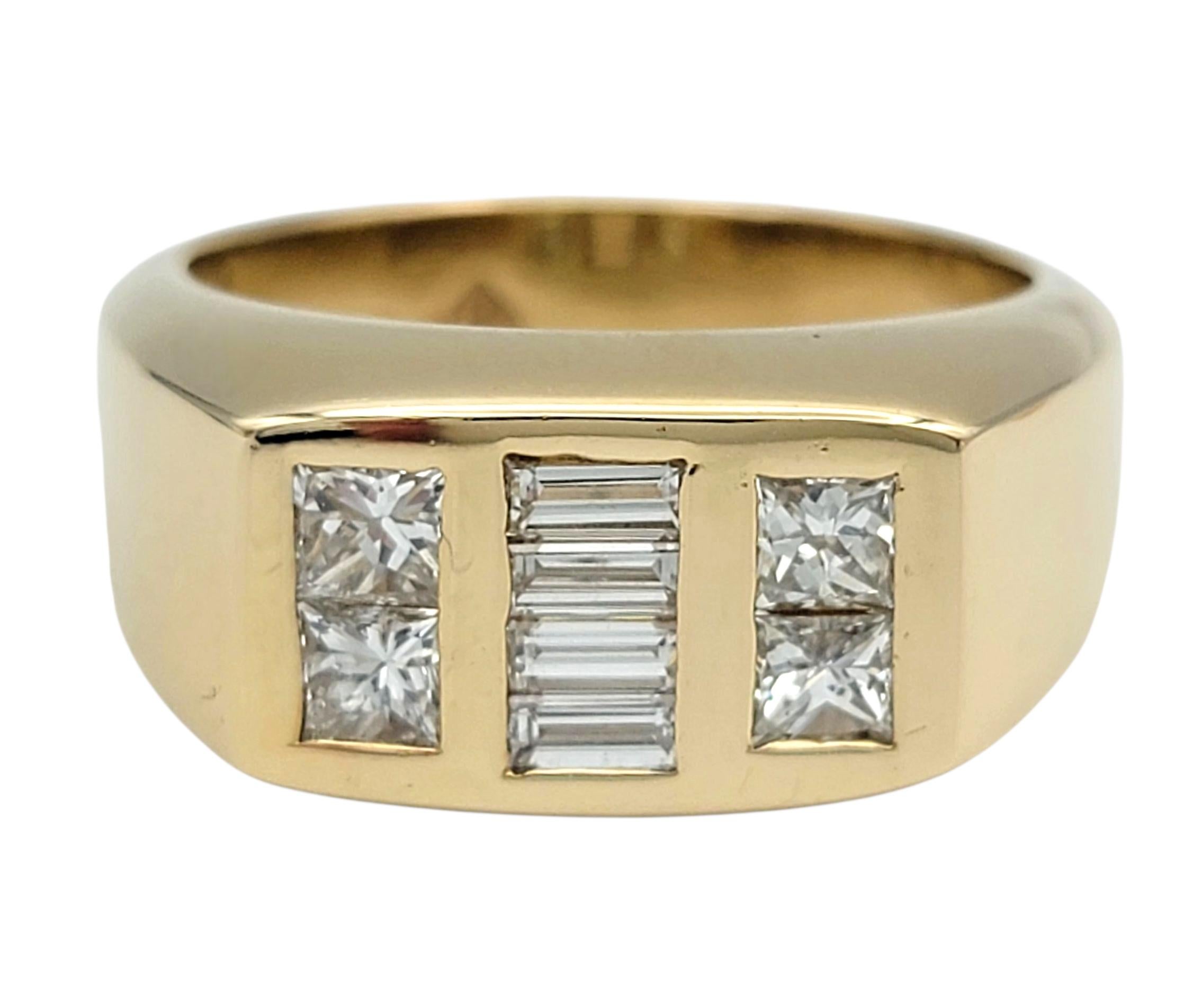 Anello maschile a fascia quadrata con diamanti taglio baguette e principessa in oro giallo 14 carati In condizioni buone in vendita a Scottsdale, AZ