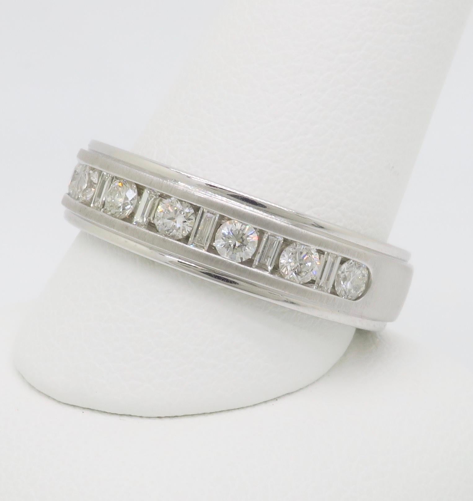 Men's Baguette & Round Diamond Band In New Condition For Sale In Webster, NY