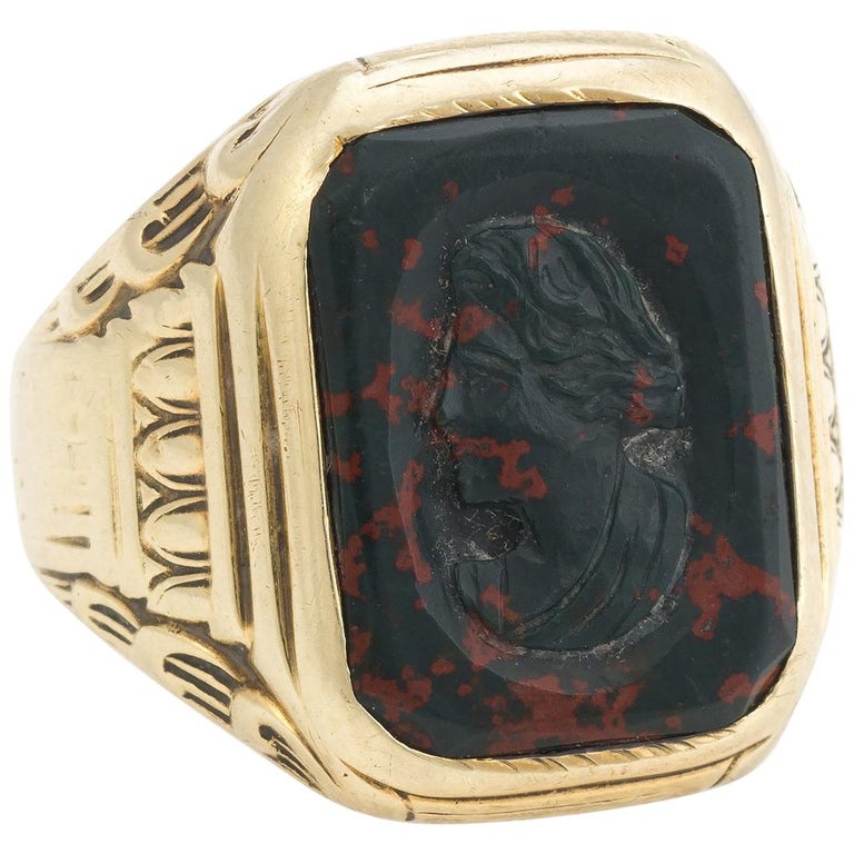 Men's Bloodstone Intaglio Ring Antique Deco Vintage 14 Karat Yellow