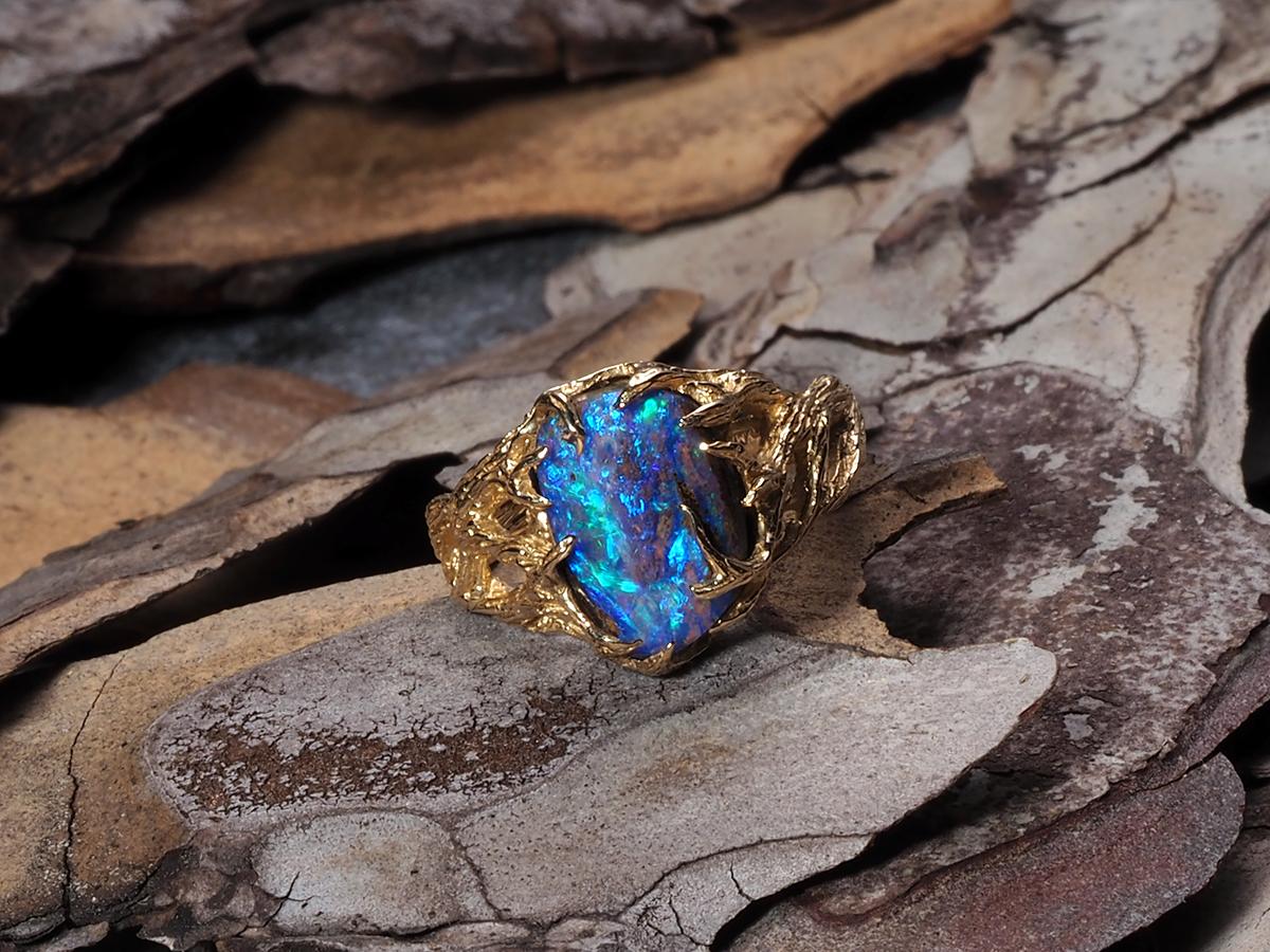 Boulder Opal Gold Ring Engagement fantasy style Elf Australian opal In New Condition For Sale In Berlin, DE