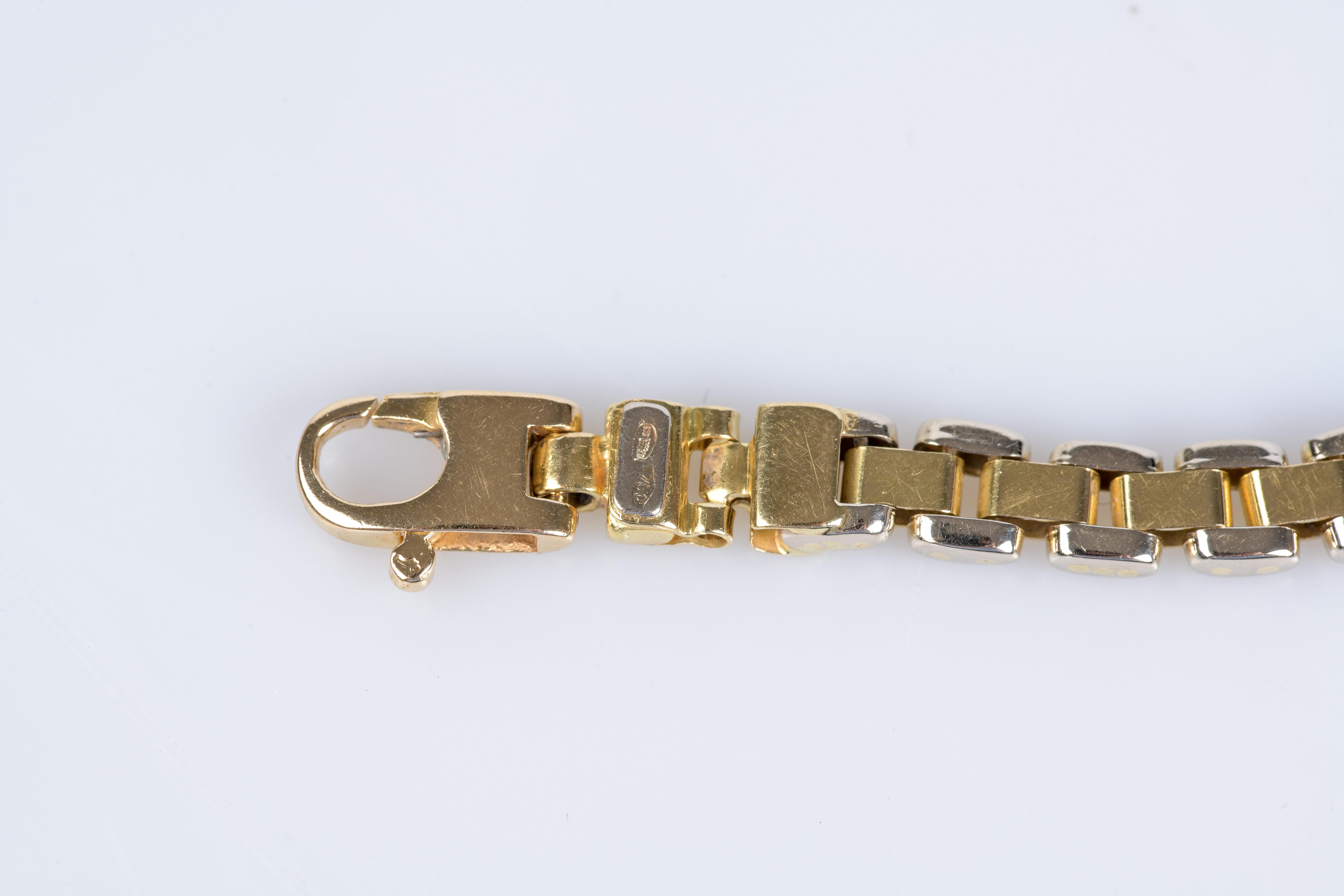 Men’s bracelet in soft 18K yellow and white bicolor gold mesh. For Sale 9