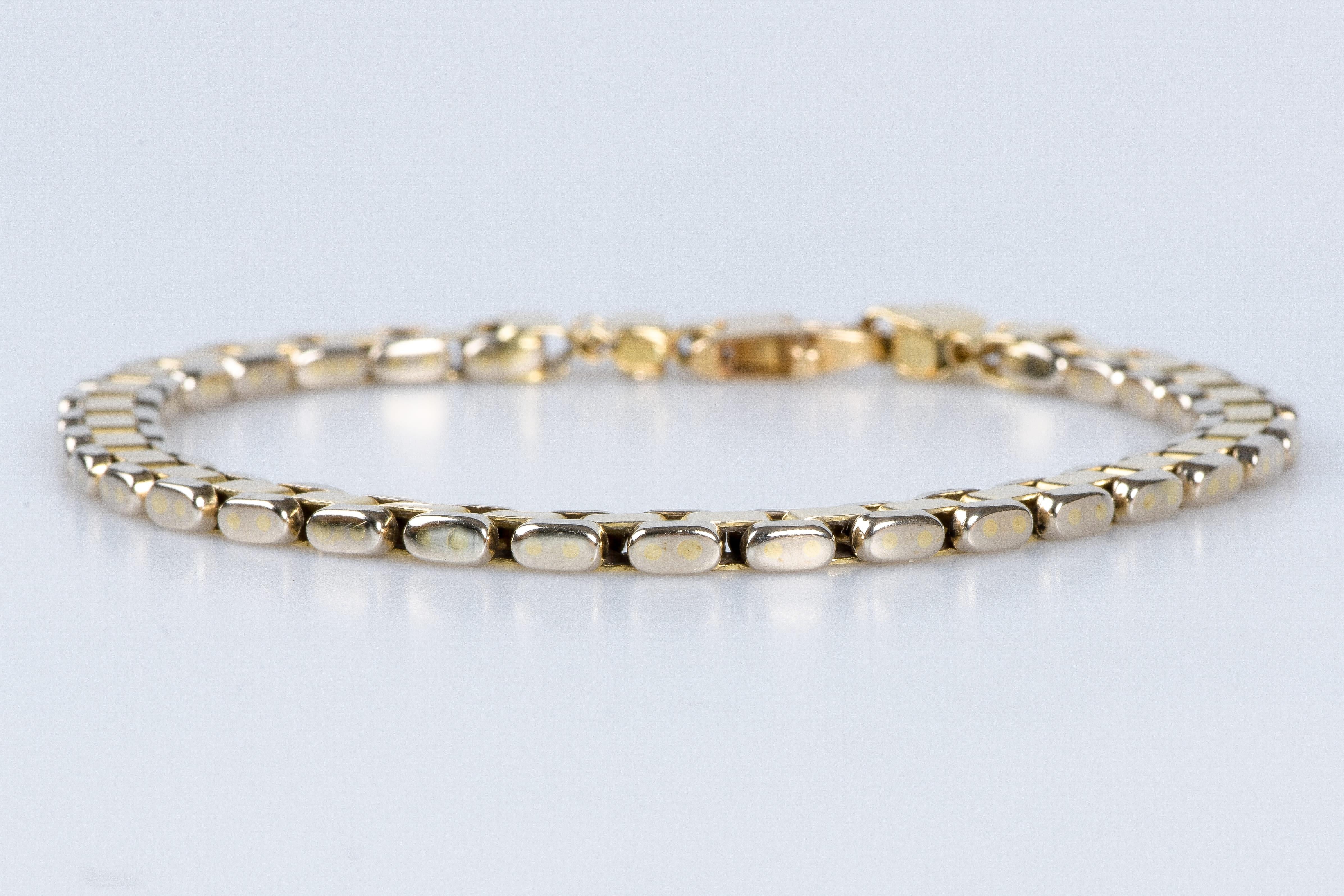 Men’s bracelet in soft 18K yellow and white bicolor gold mesh. For Sale 4
