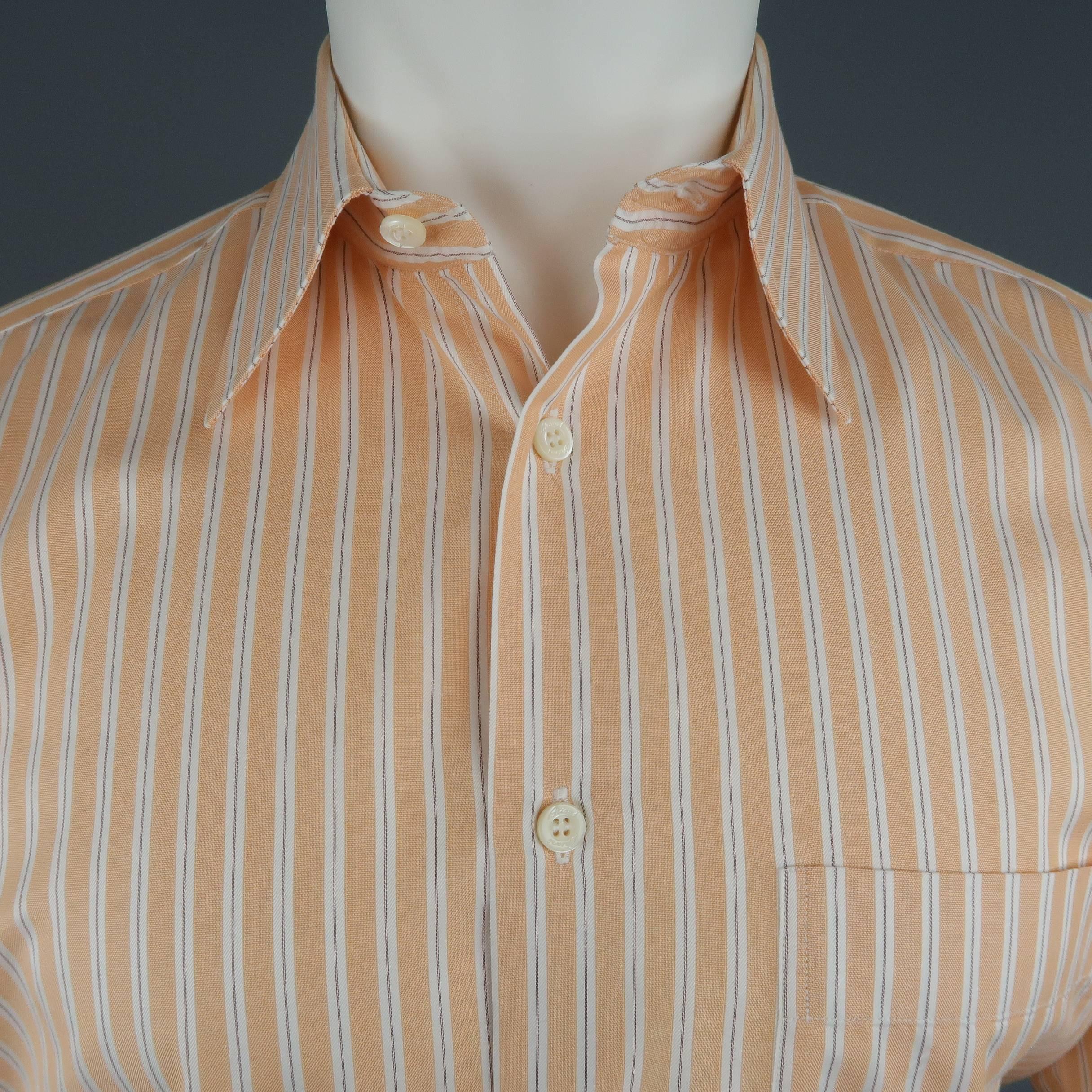 Classic BRIONI dress shirt comes in striped cotton with a pointed  collar. Made in Italy.
 
Good Pre-Owned Condition.
Marked: S
 
Measurements:
 
Shoulder: 17 in.
Chest: 46 in.
Sleeve:  23 in.
Length: 31 in.
