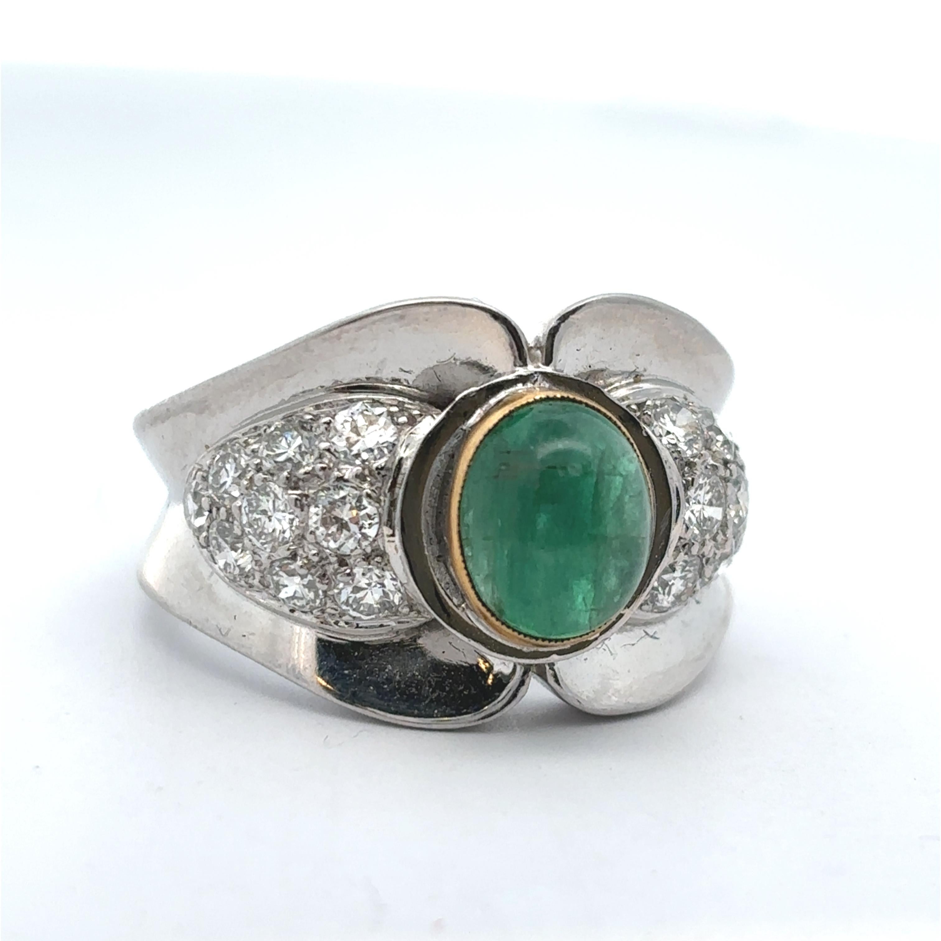 Men's Cabochon Emerald and Diamond Ring For Sale 2
