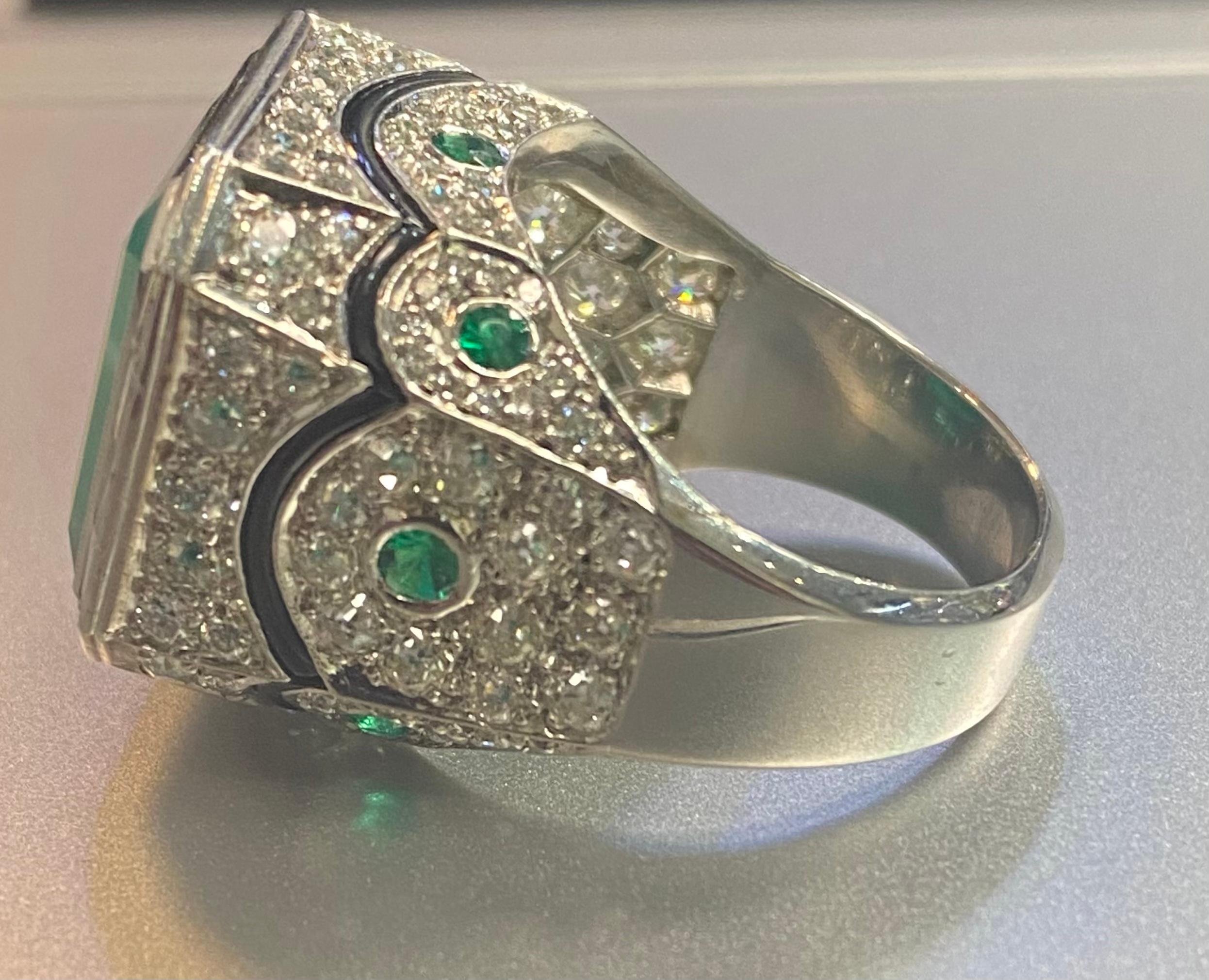 Men's Certified Colombian Emerald and Diamond Ring For Sale 1