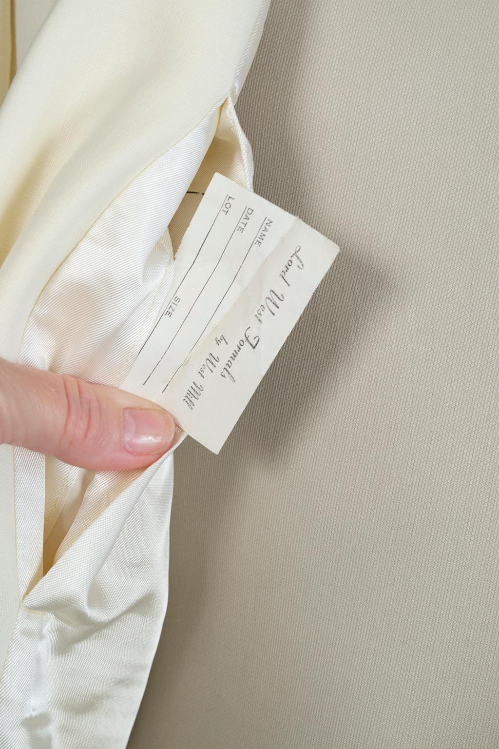Homme City of Paris Ivory Shawl Collar Black Tie Formal Dinner Jacket -40L, 1949 en vente 7