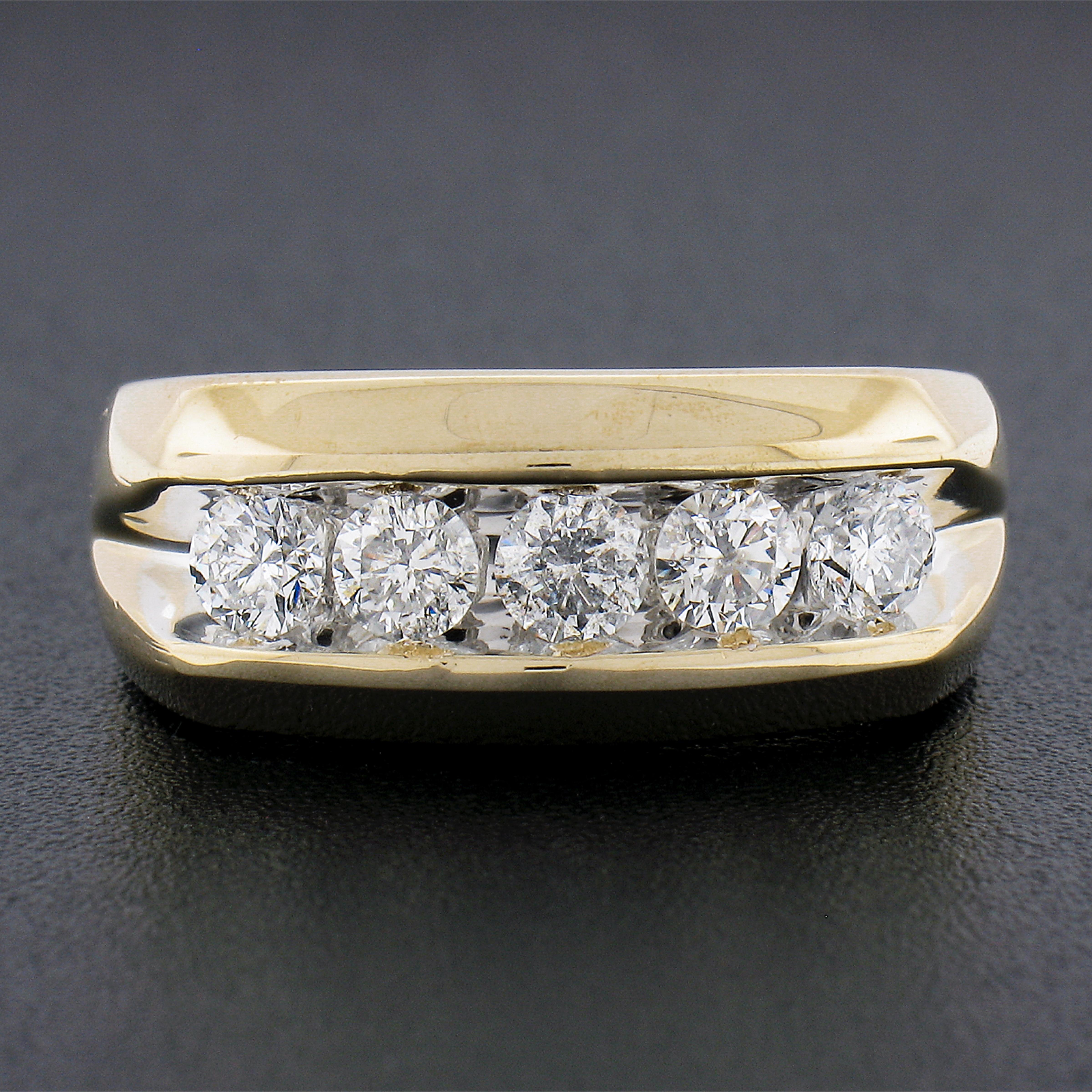 Round Cut Men's Classic 14K Yellow Gold 1.0ctw Channel Set Fiery 5 Large Diamond Band Ring For Sale