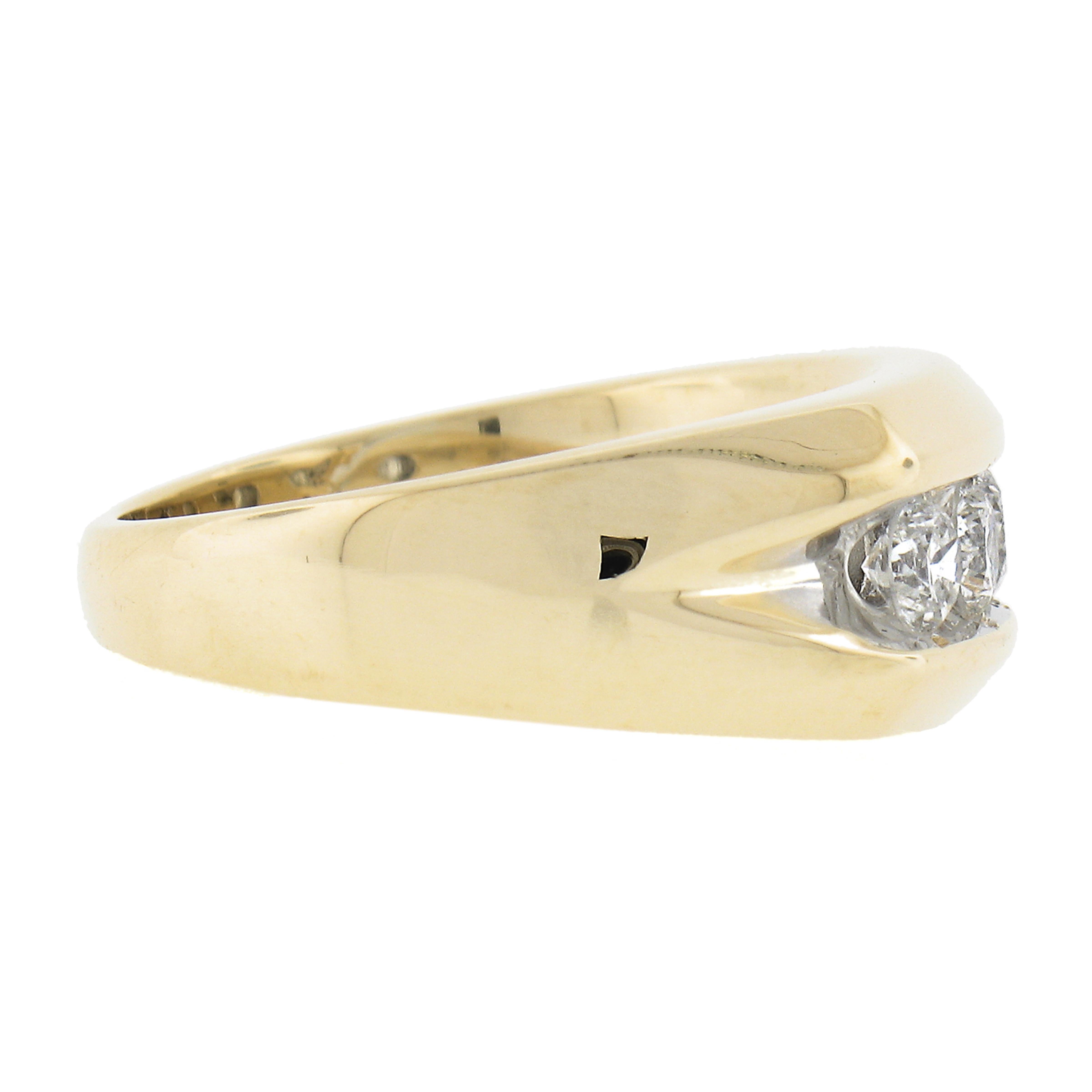 Bague classique pour homme en or jaune 14 carats 1,0ctw Channel Set Fiery 5 Large Diamond Band Unisexe en vente