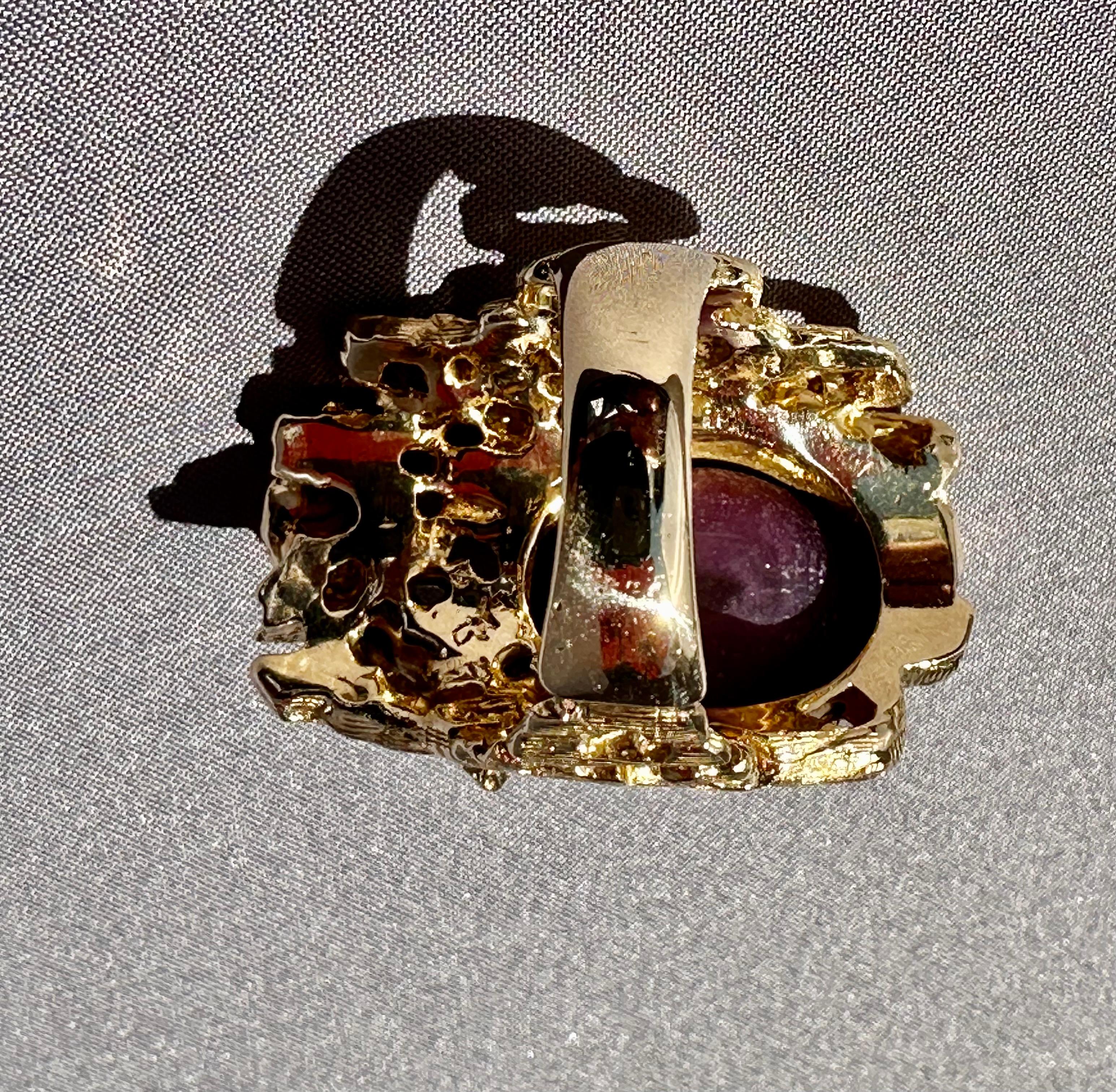 Women's or Men's Men's Custom Genuine Natural East Indian Ruby 18 Cts. Star 14K Gold Leopard Ring For Sale