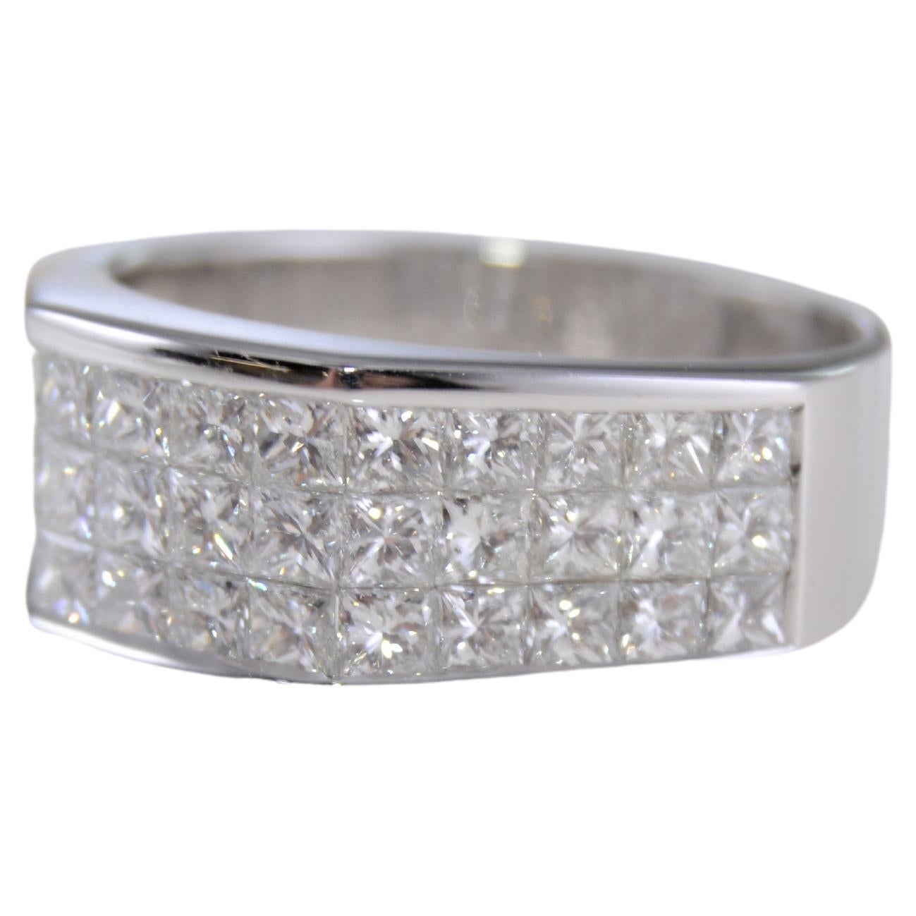 Men's Custom Made 18 Karat White Gold Ring with 2.89ctw In Princess Cut Diamonds For Sale 2