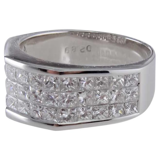 Men's Custom Made 18 Karat White Gold Ring with 2.89ctw In Princess Cut Diamonds For Sale 3