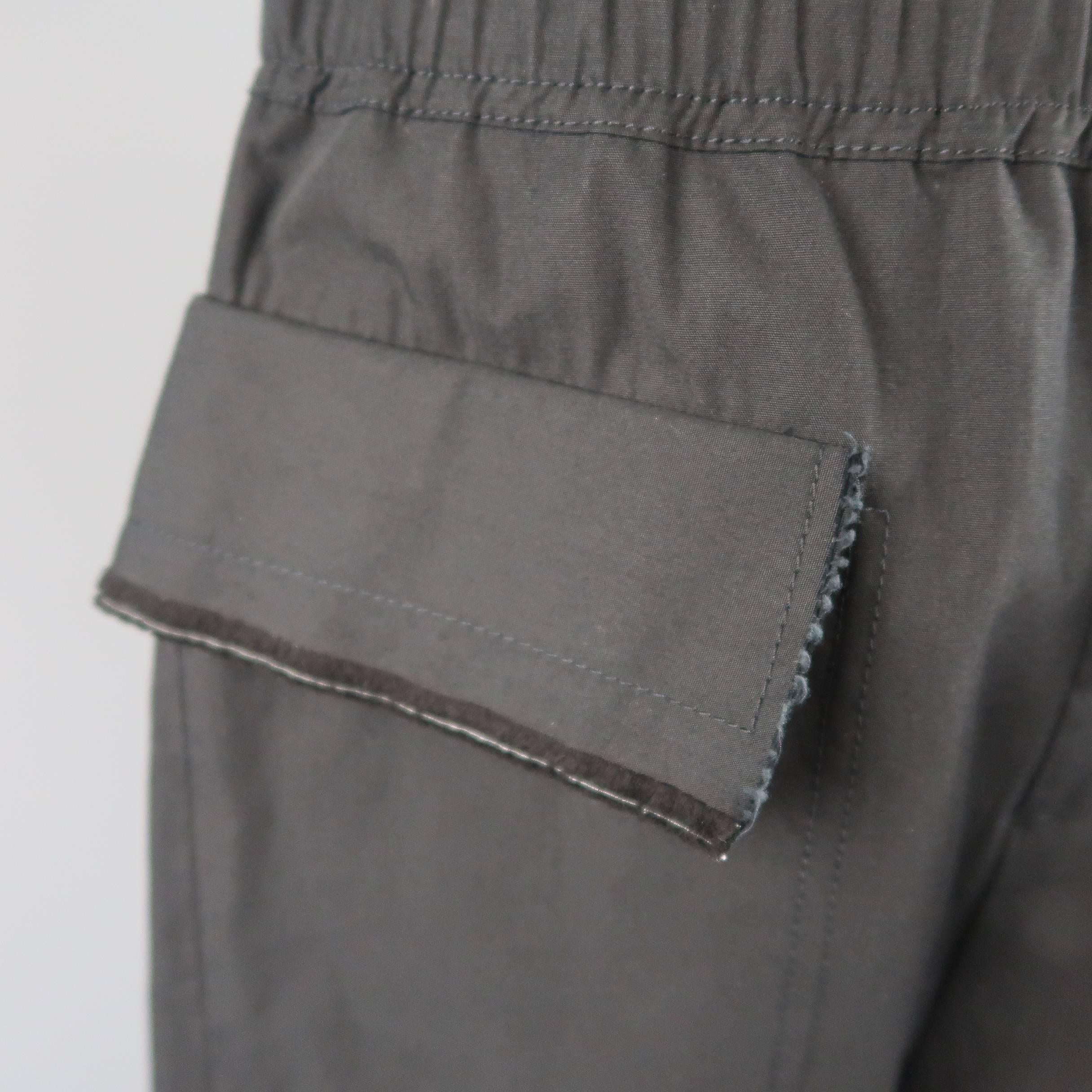Men's DAMIR DOMA Size S Black Cotton Flap Pocket Tied Drop Crotch Shorts In New Condition In San Francisco, CA
