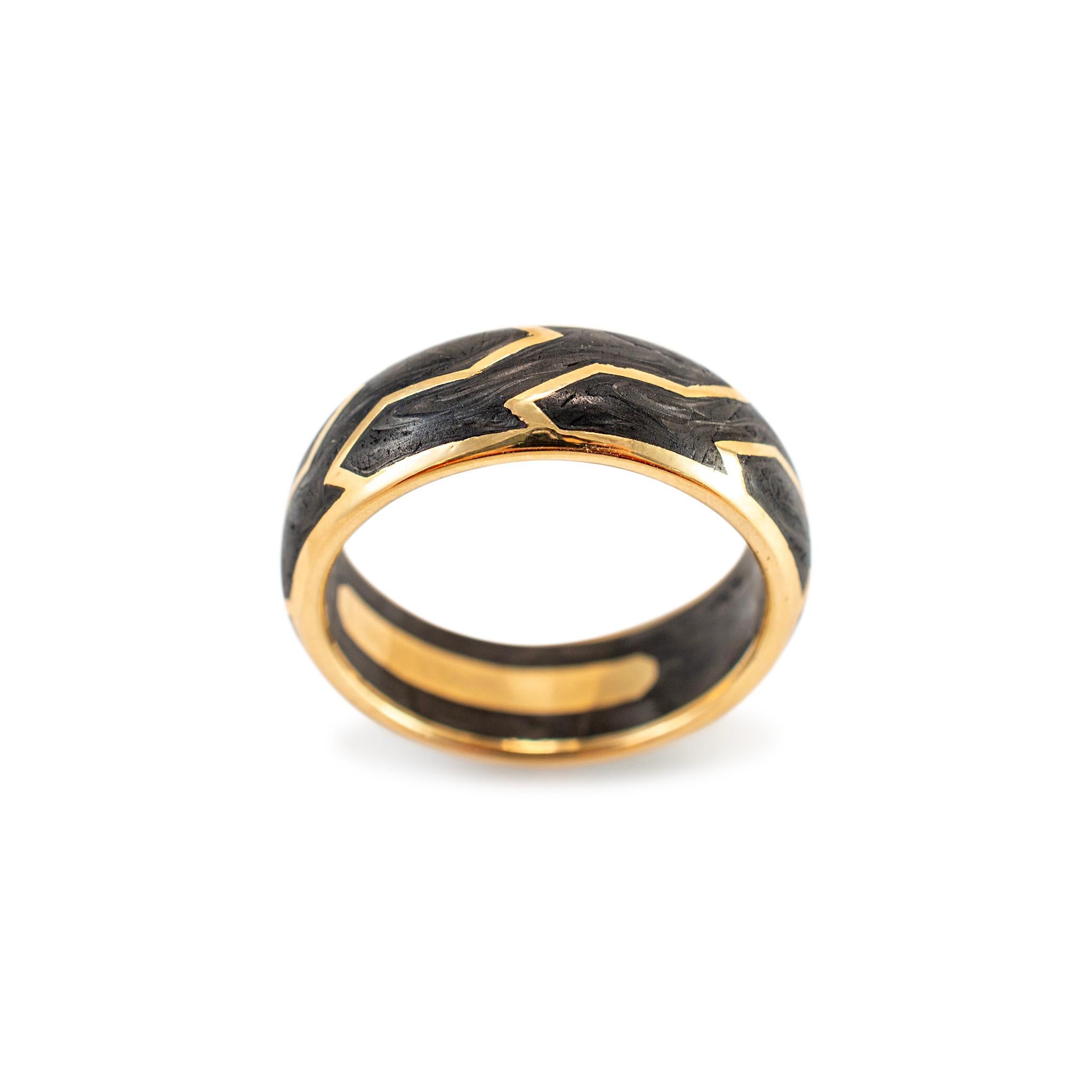 Anneau de mariage 8,5 mm en or jaune 18K de David Yurman, en carbone forgé en vente 2
