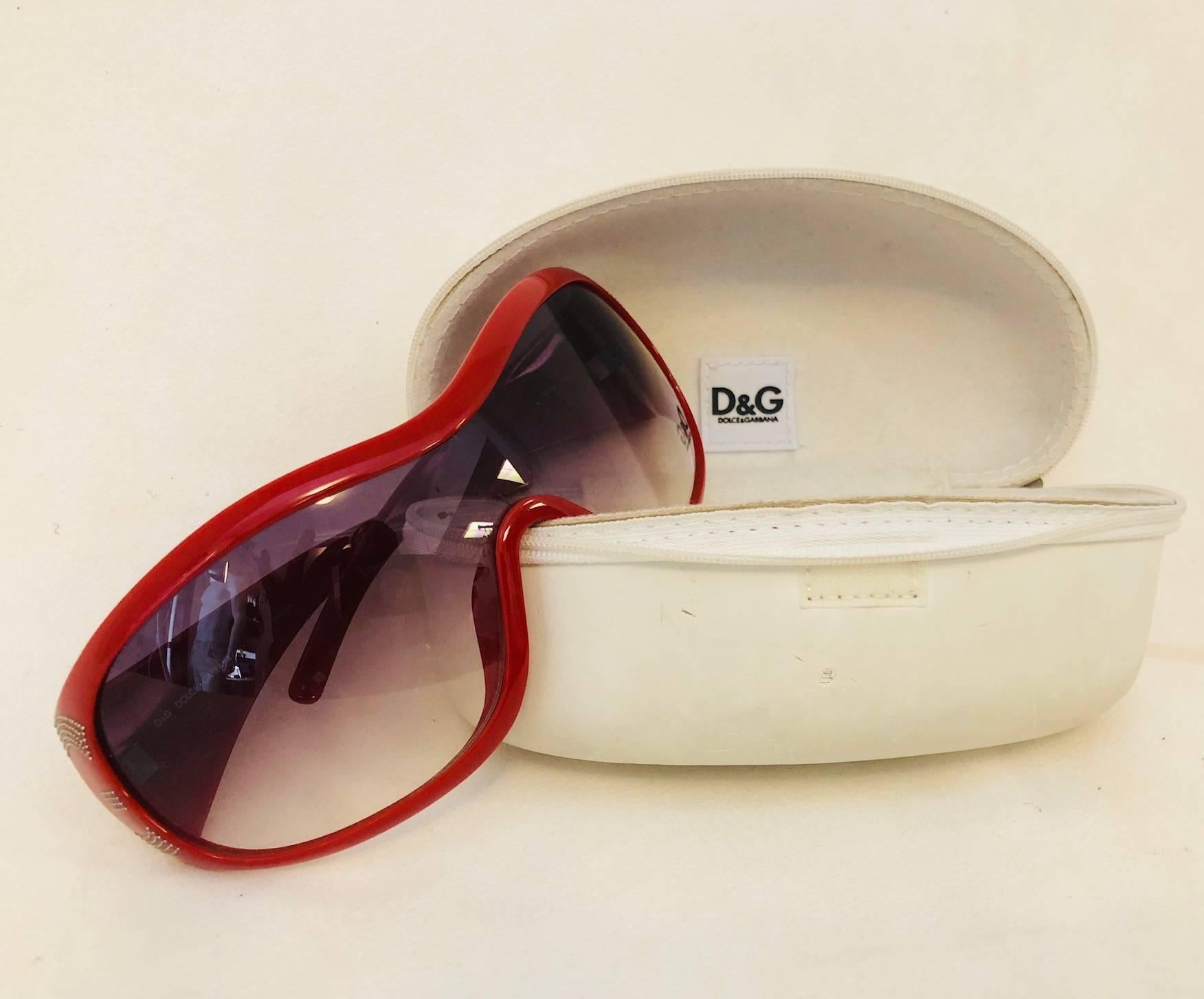 Brown Men's Delicious D&G Dolce & Gabbana Wrap Sunglasses in Hot Red For Sale