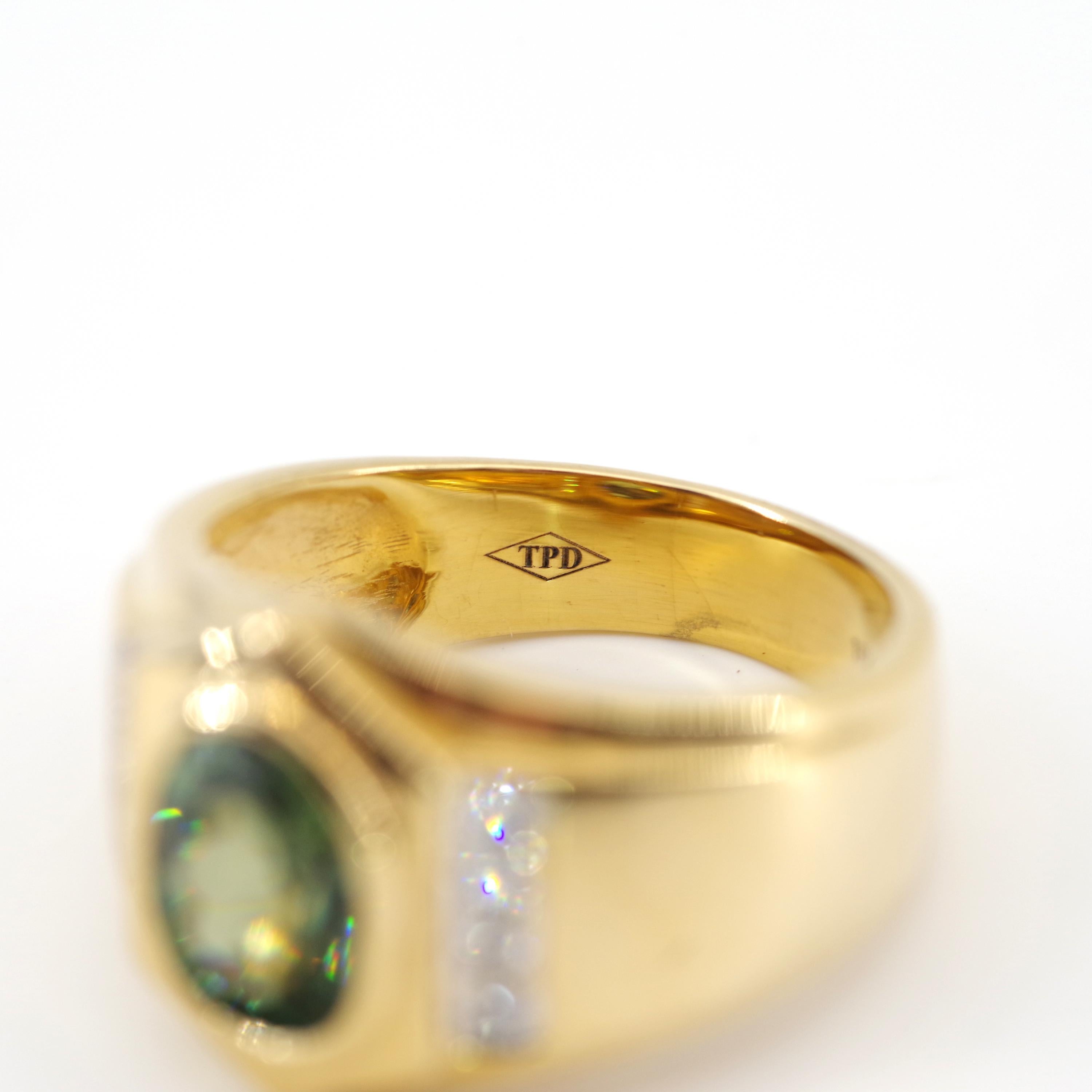 Men's Demantoid Garnet Ring over 2 Carat in Gold, circa 1990s 2